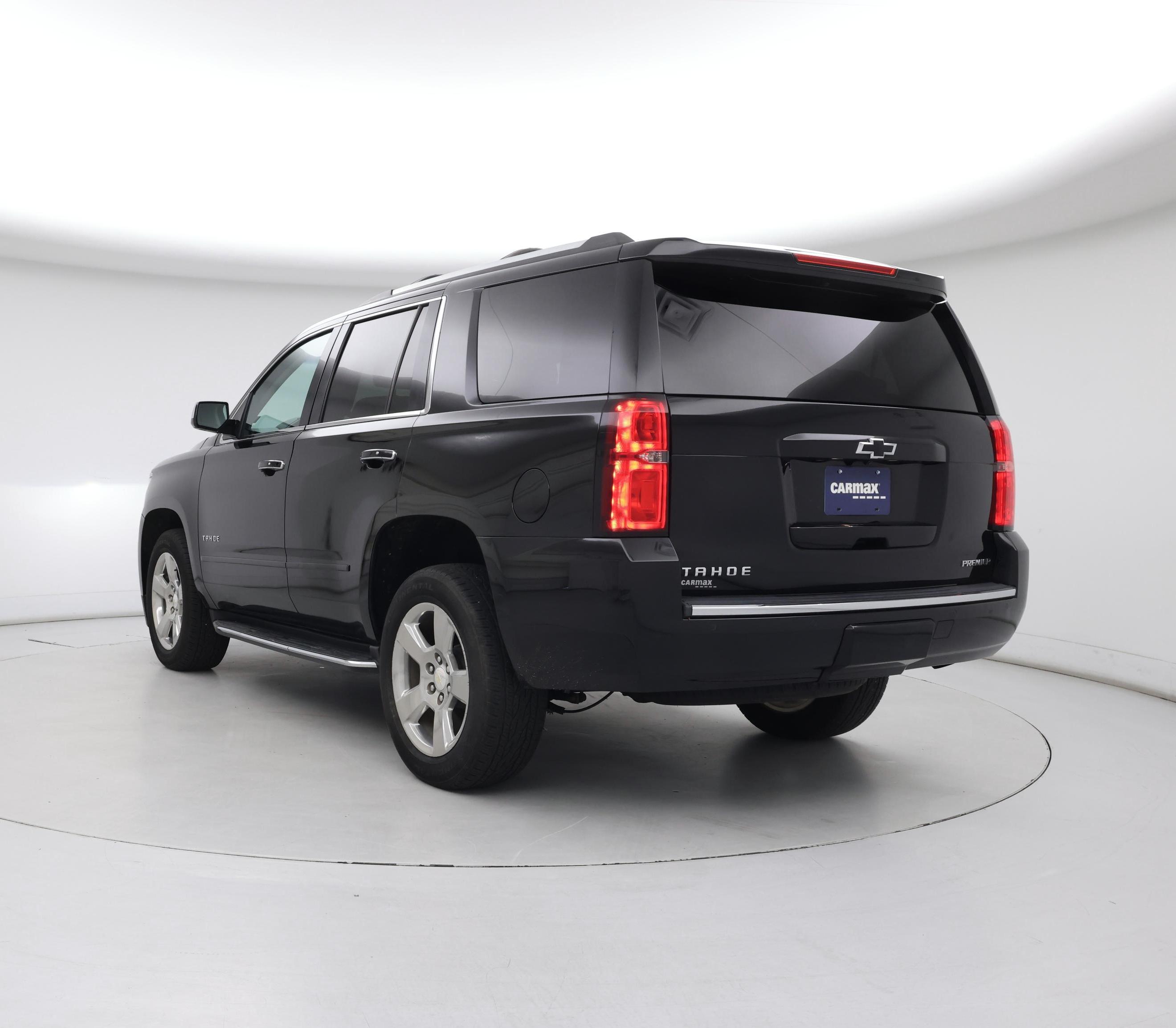 Thumbnail: 2019 Chevrolet Tahoe - 2