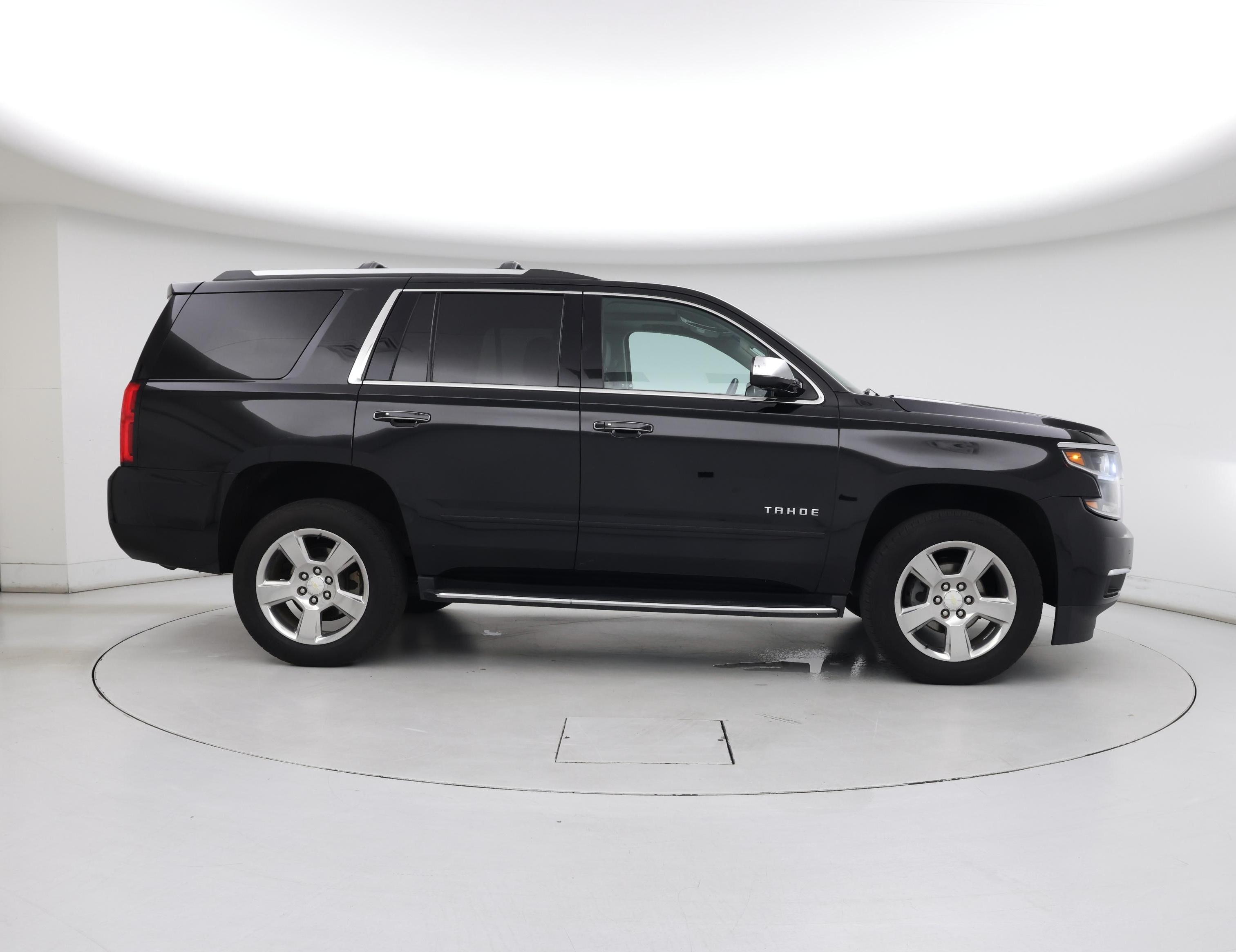 Thumbnail: 2019 Chevrolet Tahoe - 7