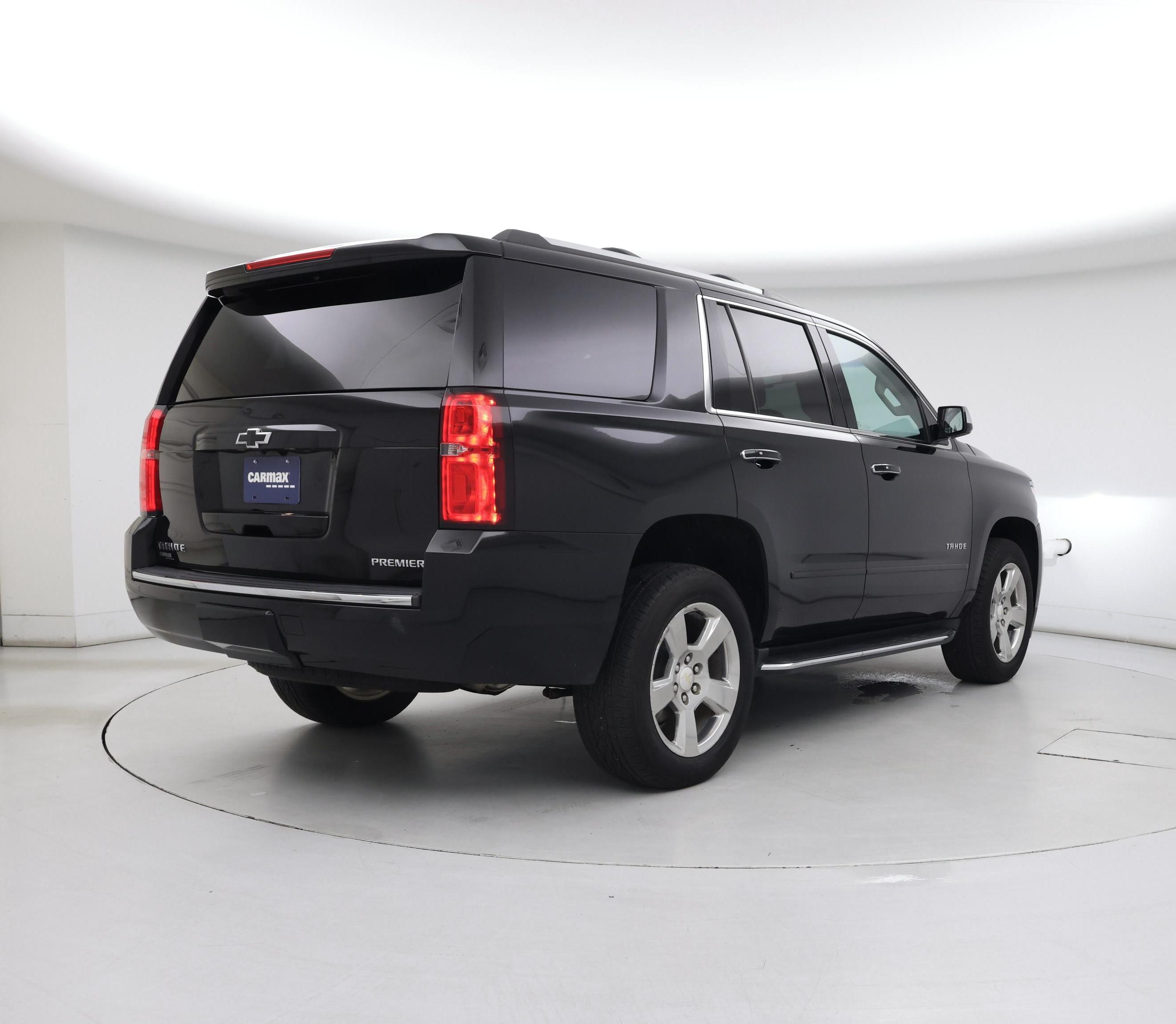 Thumbnail: 2019 Chevrolet Tahoe - 8