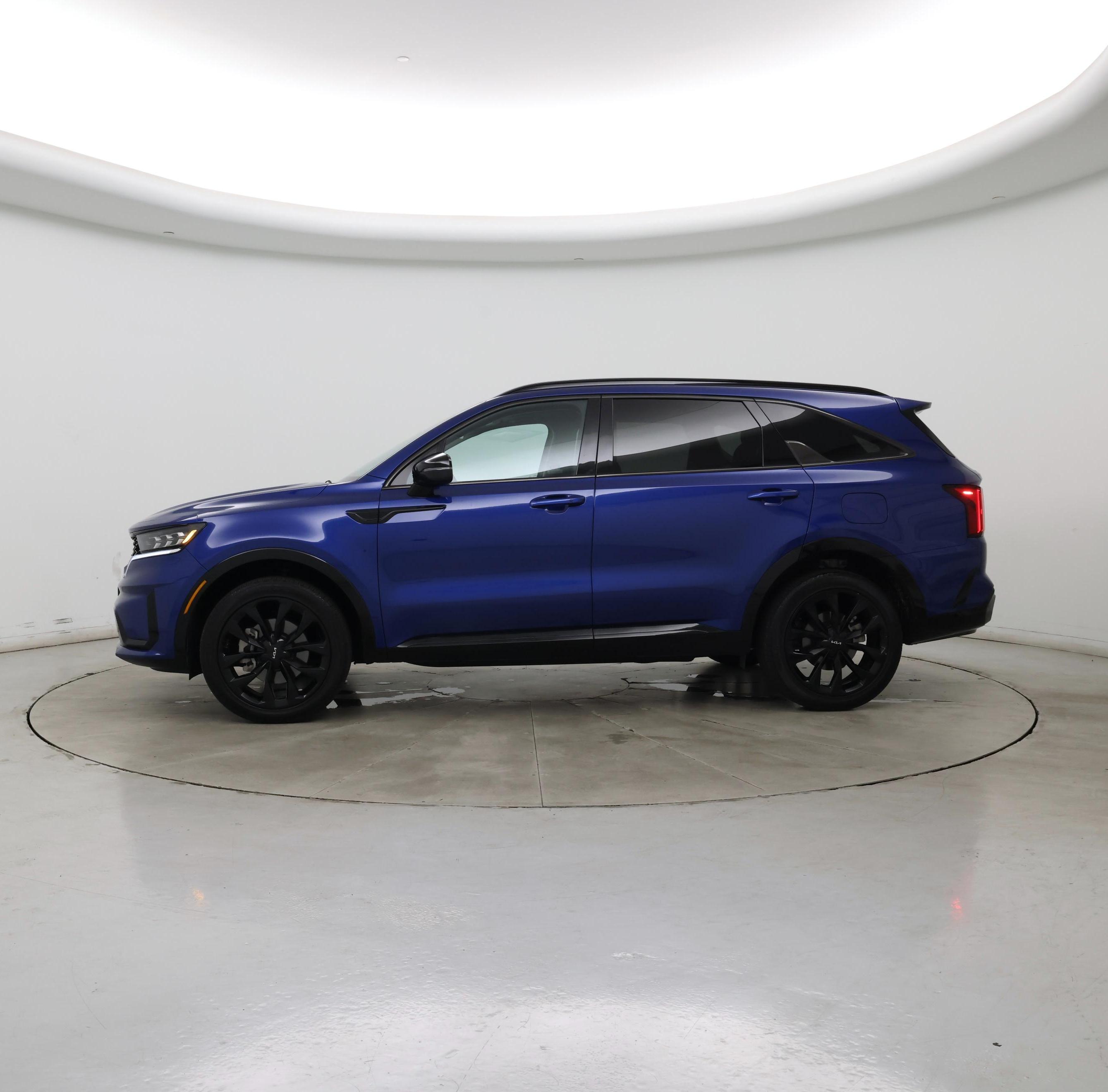 Thumbnail: 2023 Kia Sorento - 3