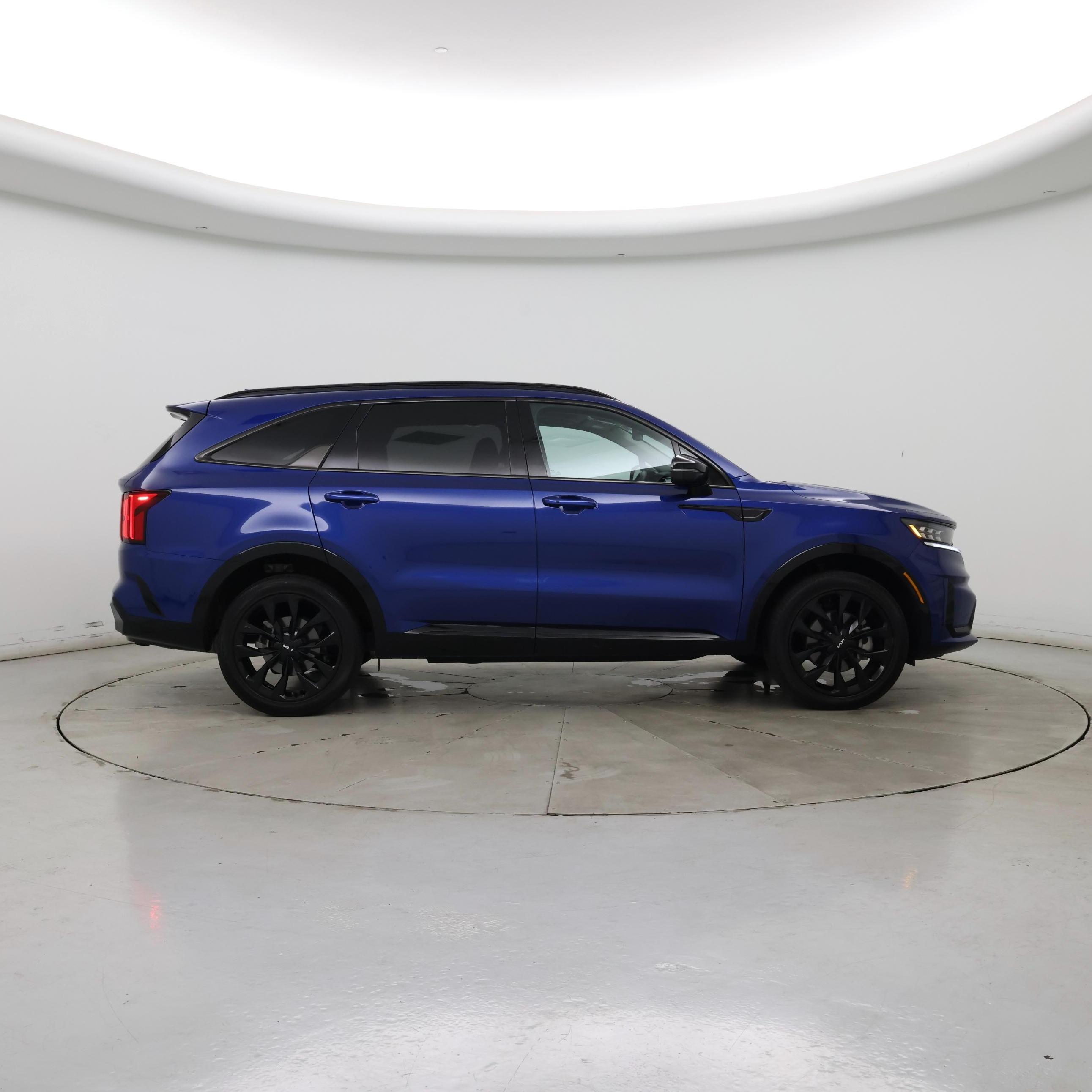 Thumbnail: 2023 Kia Sorento - 7