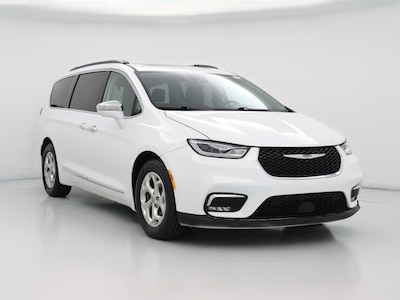 White 2022 Chrysler Pacifica Limited
