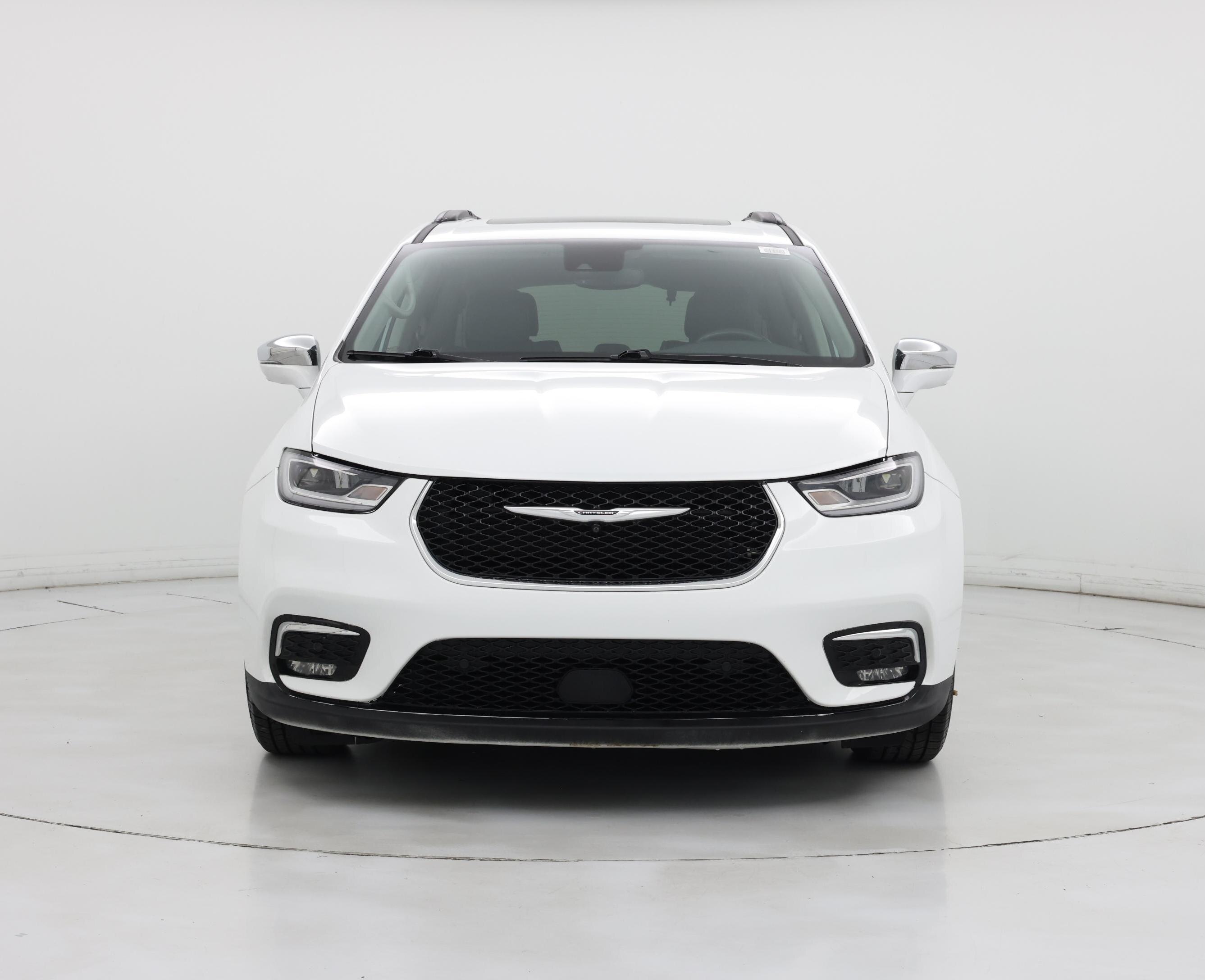 Thumbnail: 2022 Chrysler Pacifica - 5