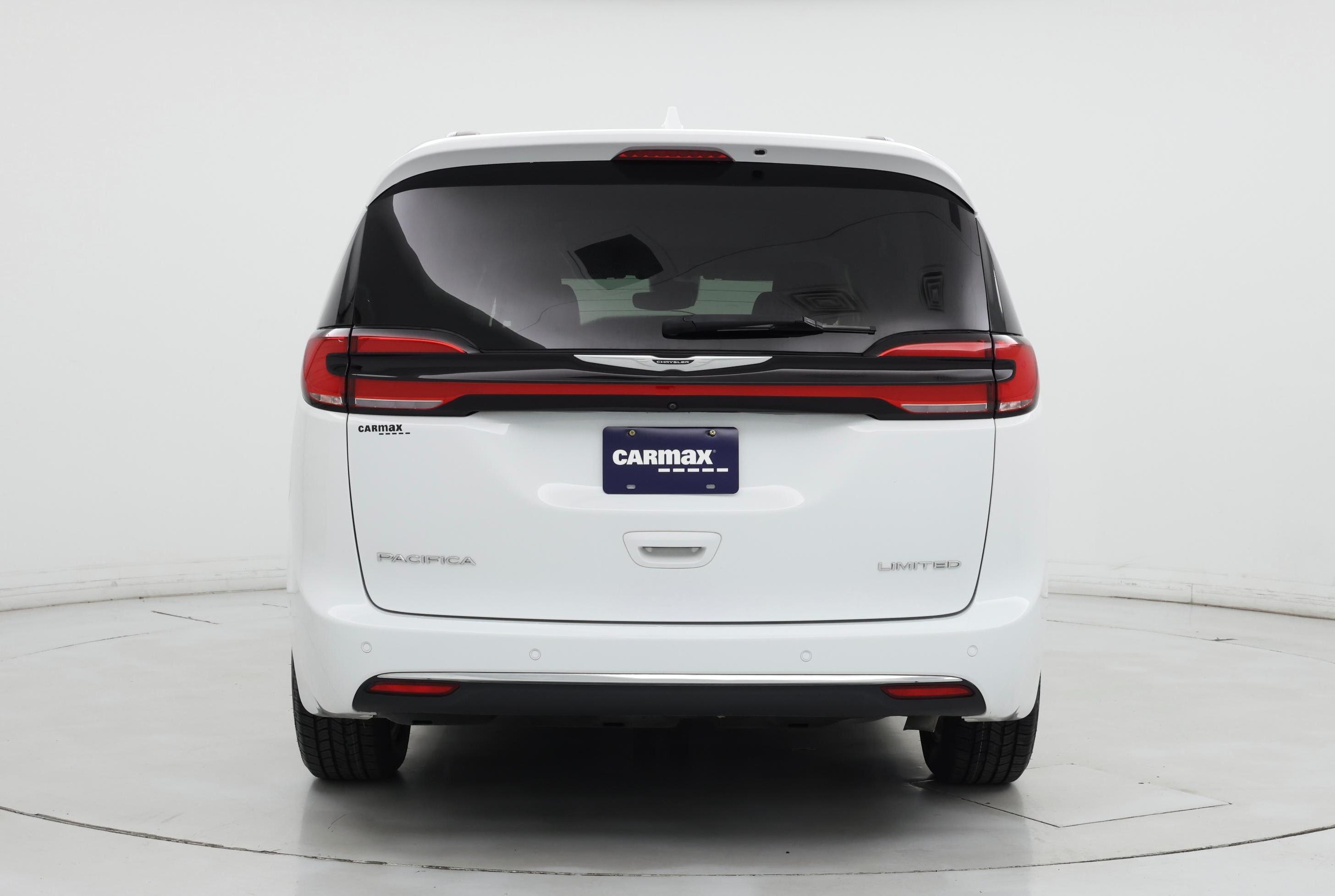 Thumbnail: 2022 Chrysler Pacifica - 6