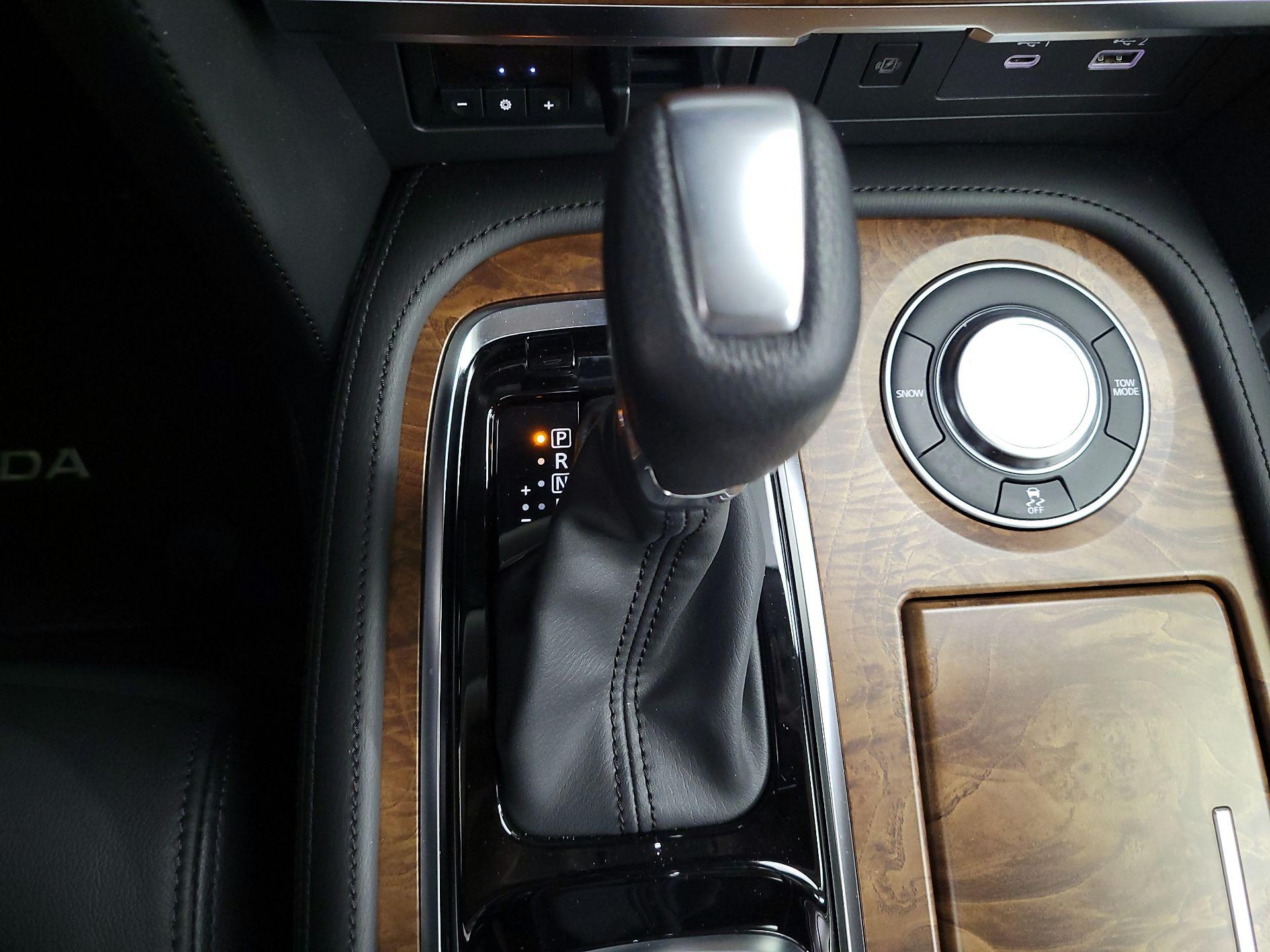 Thumbnail: 2023 Nissan Armada - 18