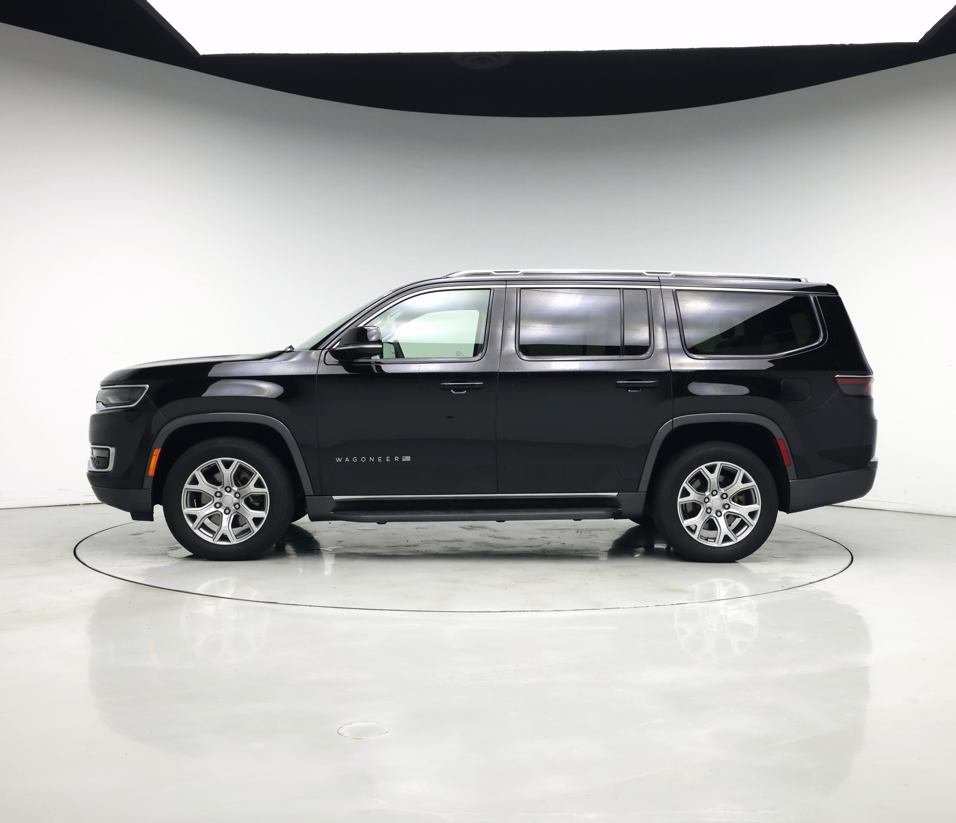 Thumbnail: 2022 Jeep Wagoneer - 3