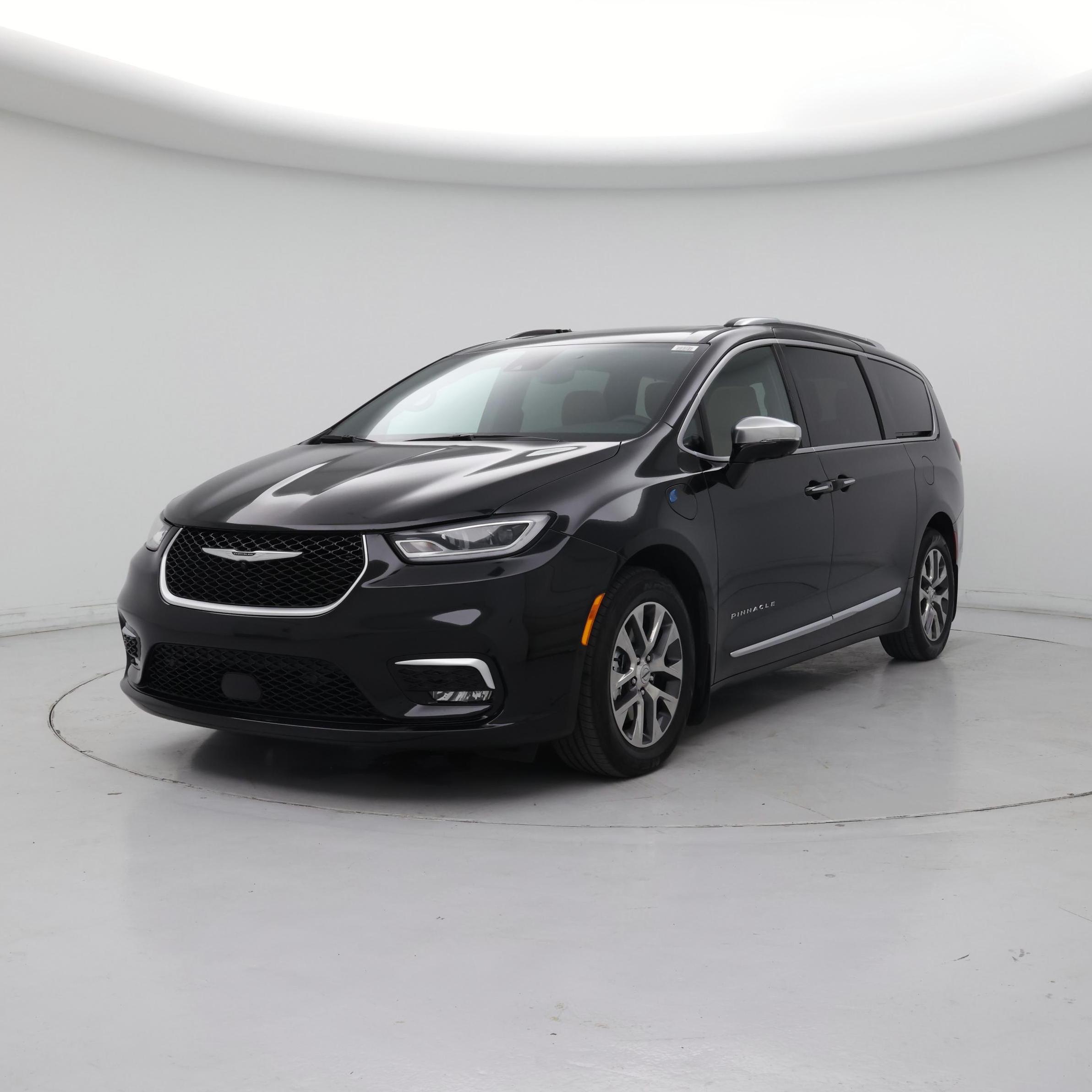 Thumbnail: 2023 Chrysler Pacifica - 4