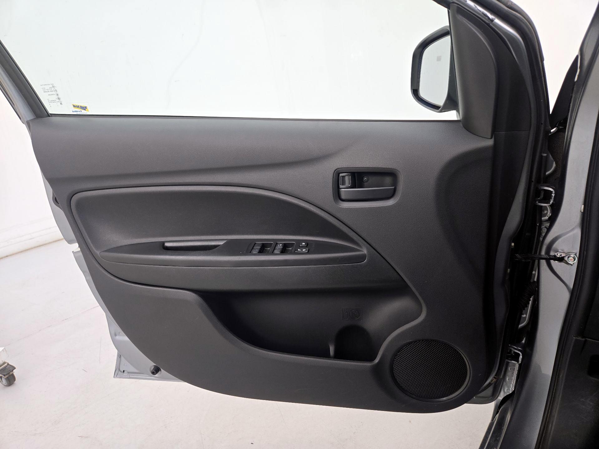 Thumbnail: 2020 Mitsubishi Mirage G4 - 12
