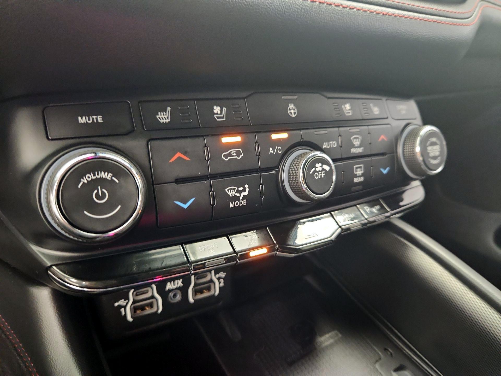 Thumbnail: 2023 Dodge Durango - 15