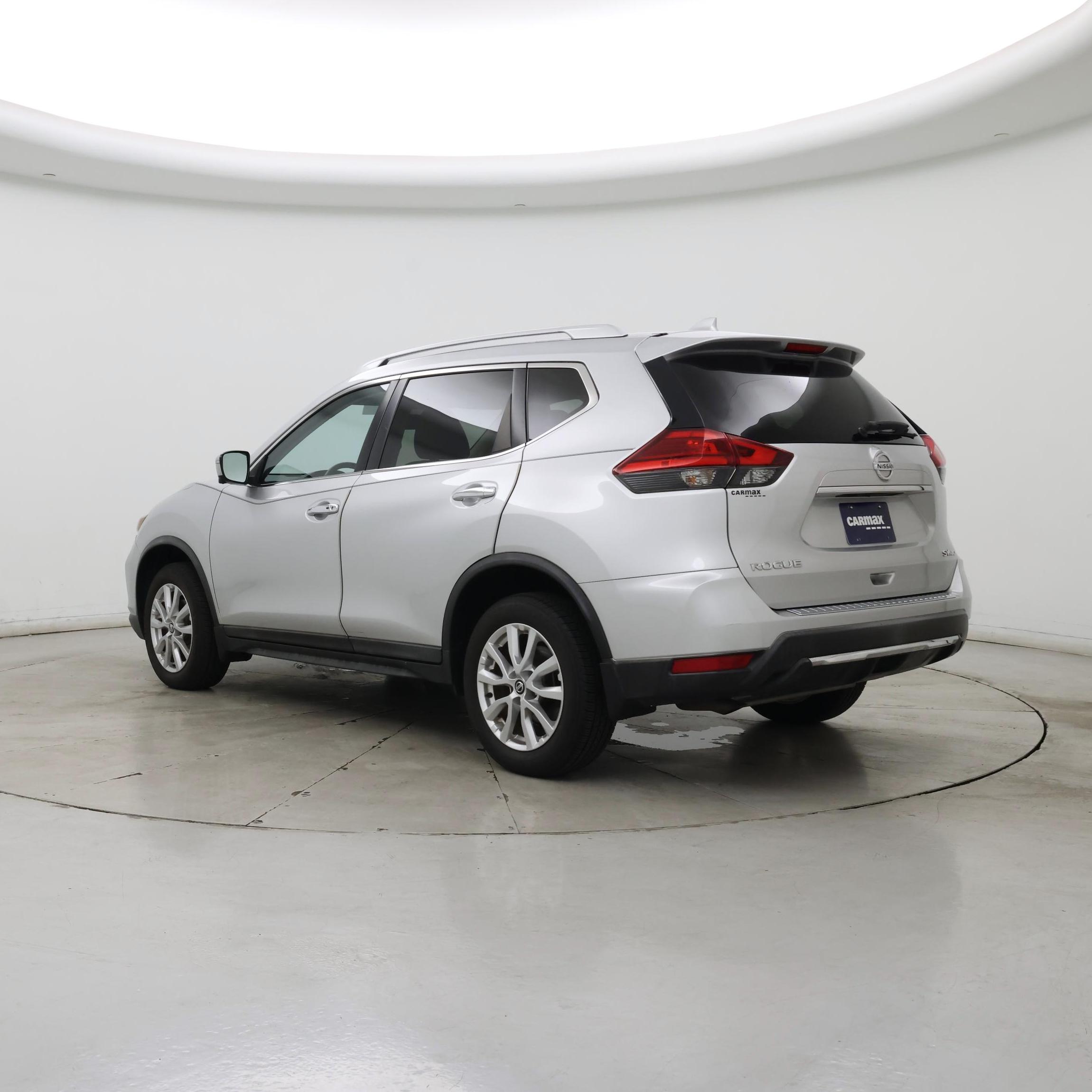 Thumbnail: 2017 Nissan Rogue - 2