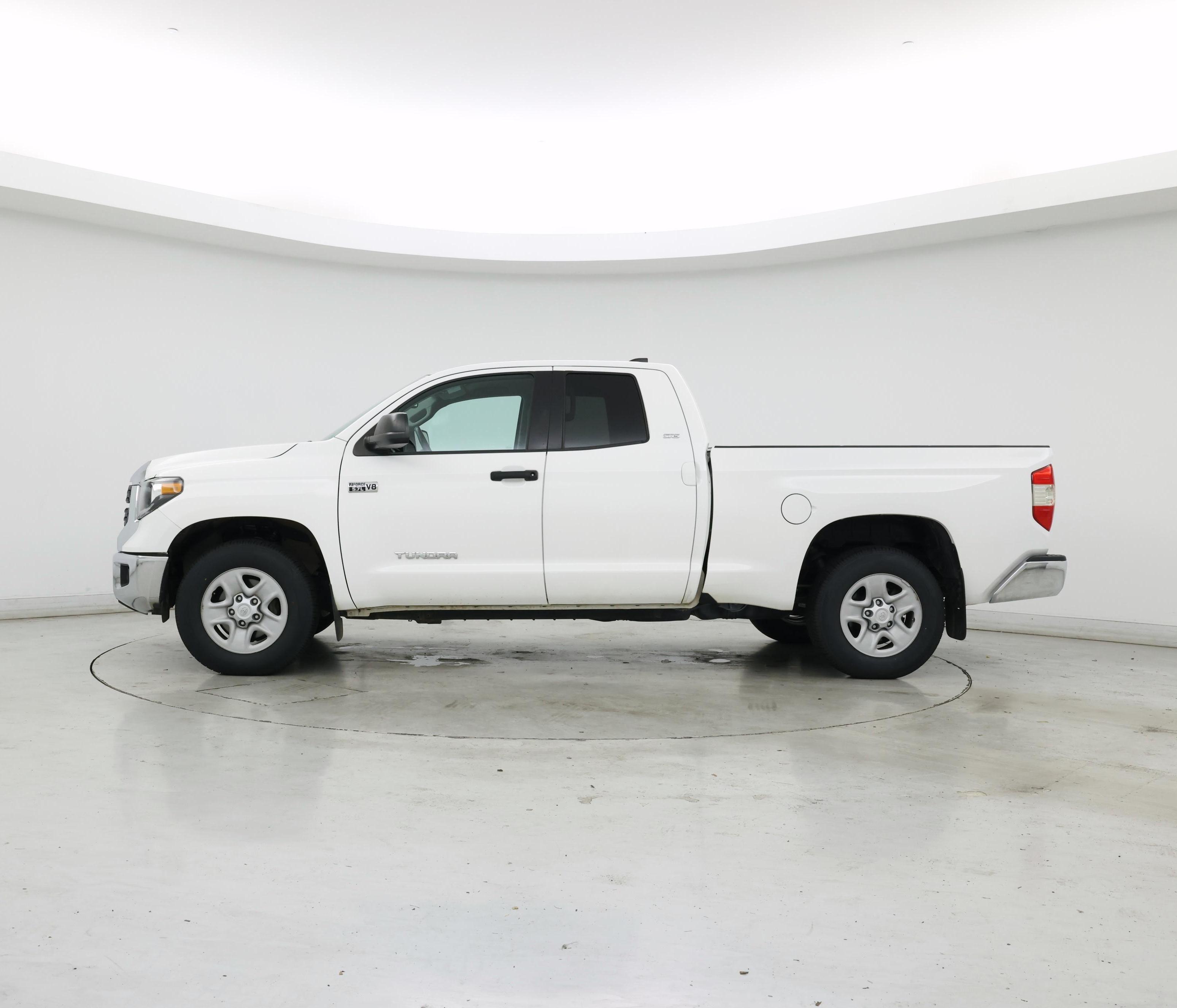Thumbnail: 2021 Toyota Tundra - 3