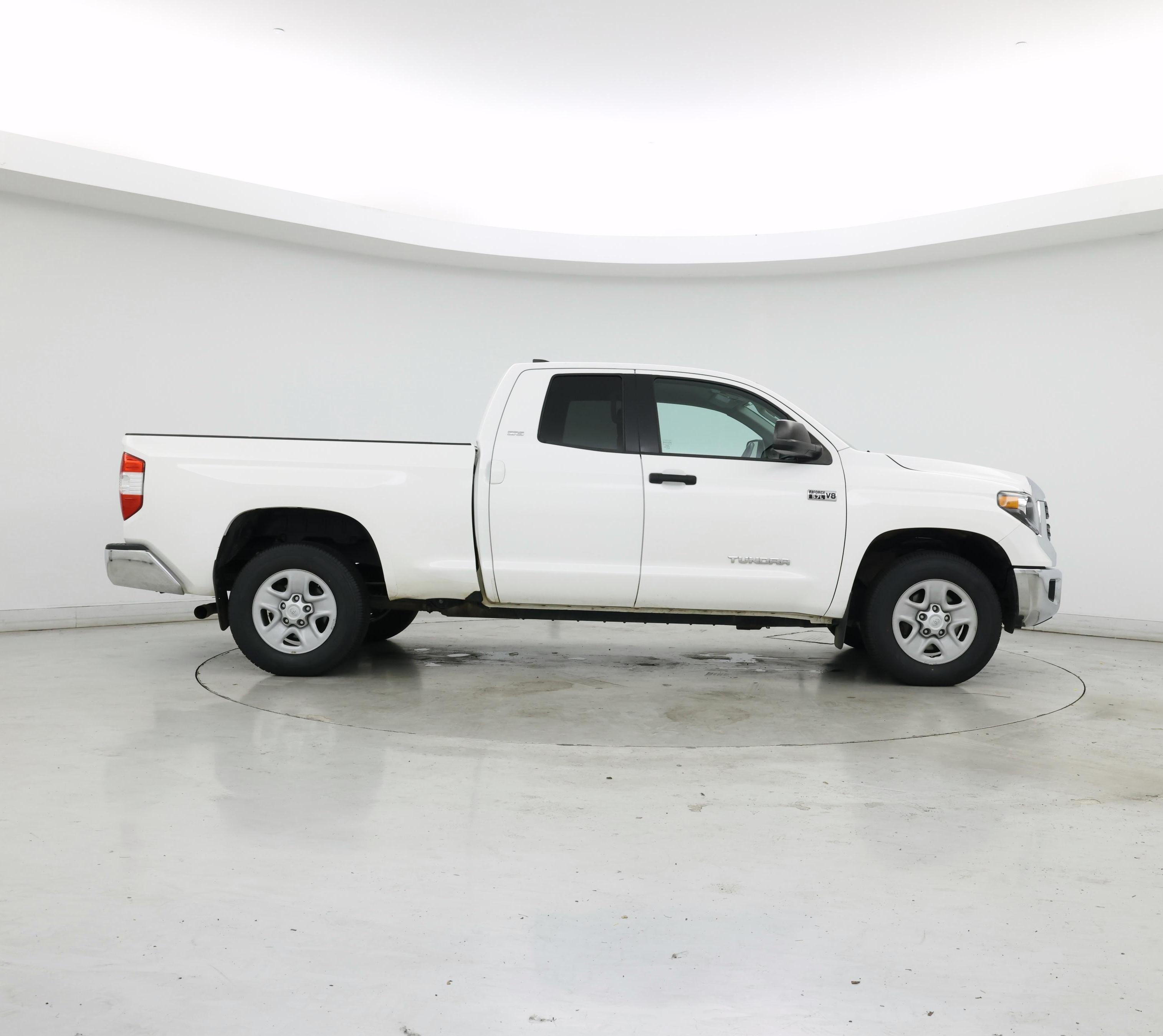 Thumbnail: 2021 Toyota Tundra - 7