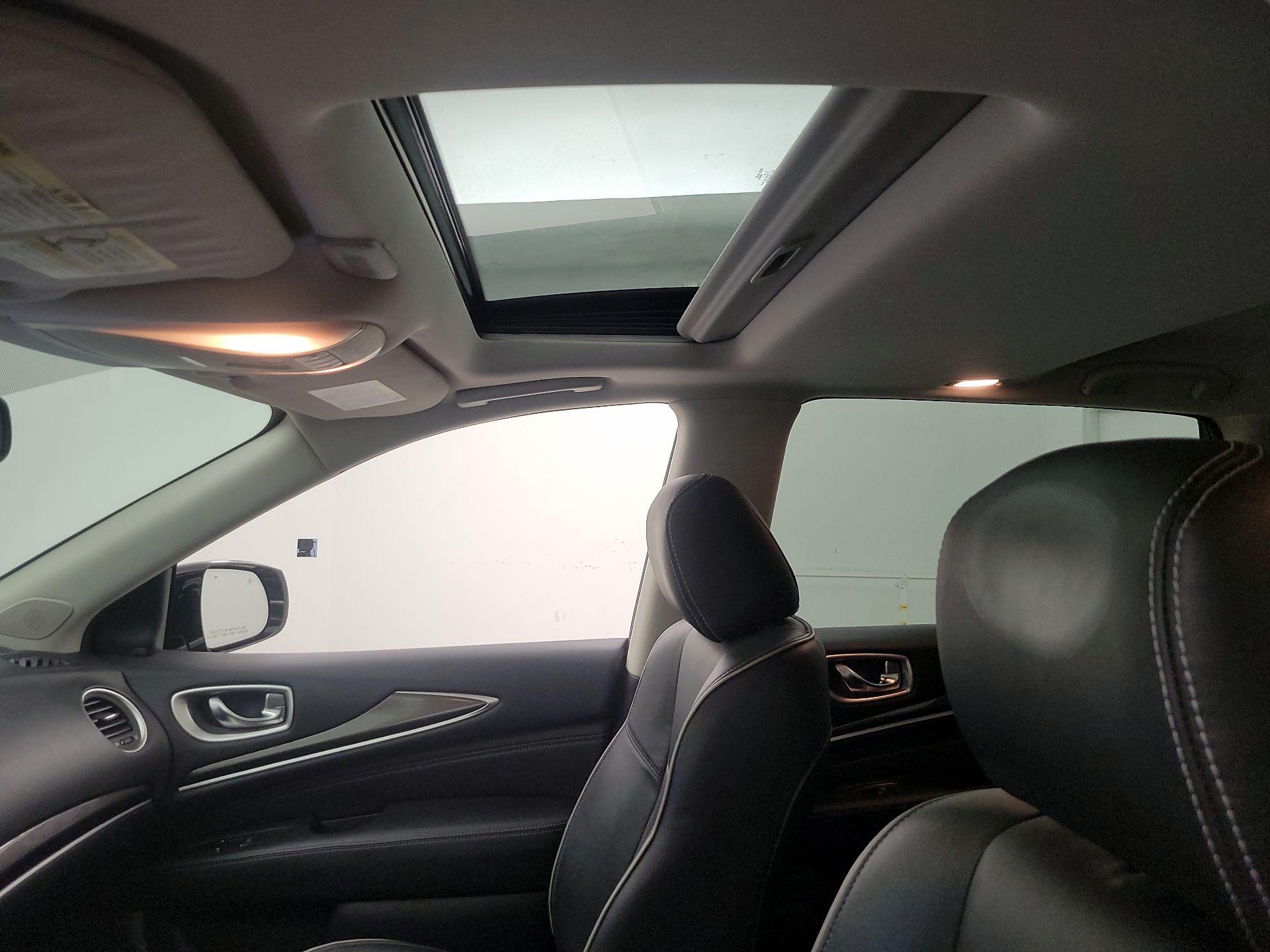 Thumbnail: 2017 INFINITI QX60 - 20