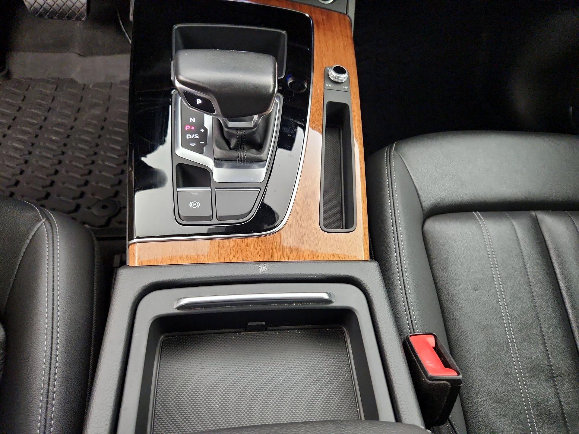 Thumbnail: 2022 Audi Q5 - 17