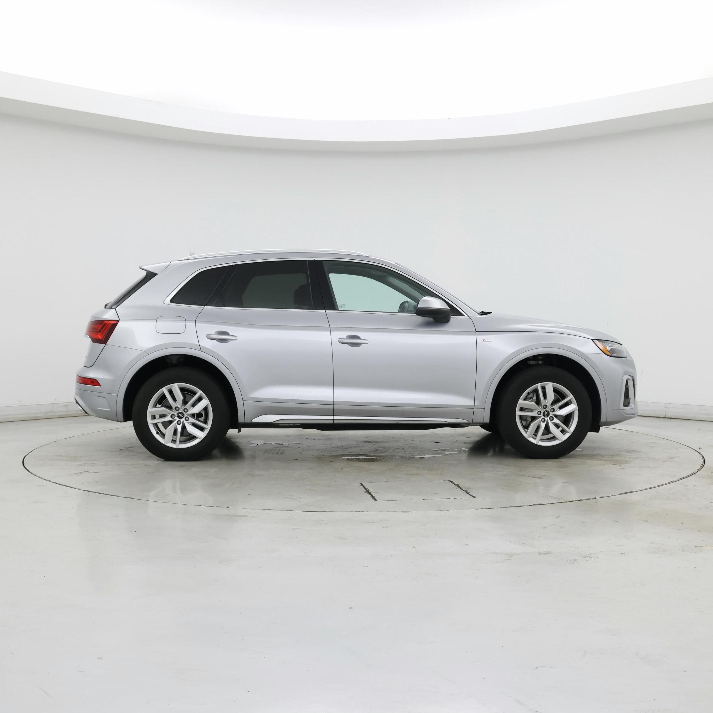 Thumbnail: 2022 Audi Q5 - 7