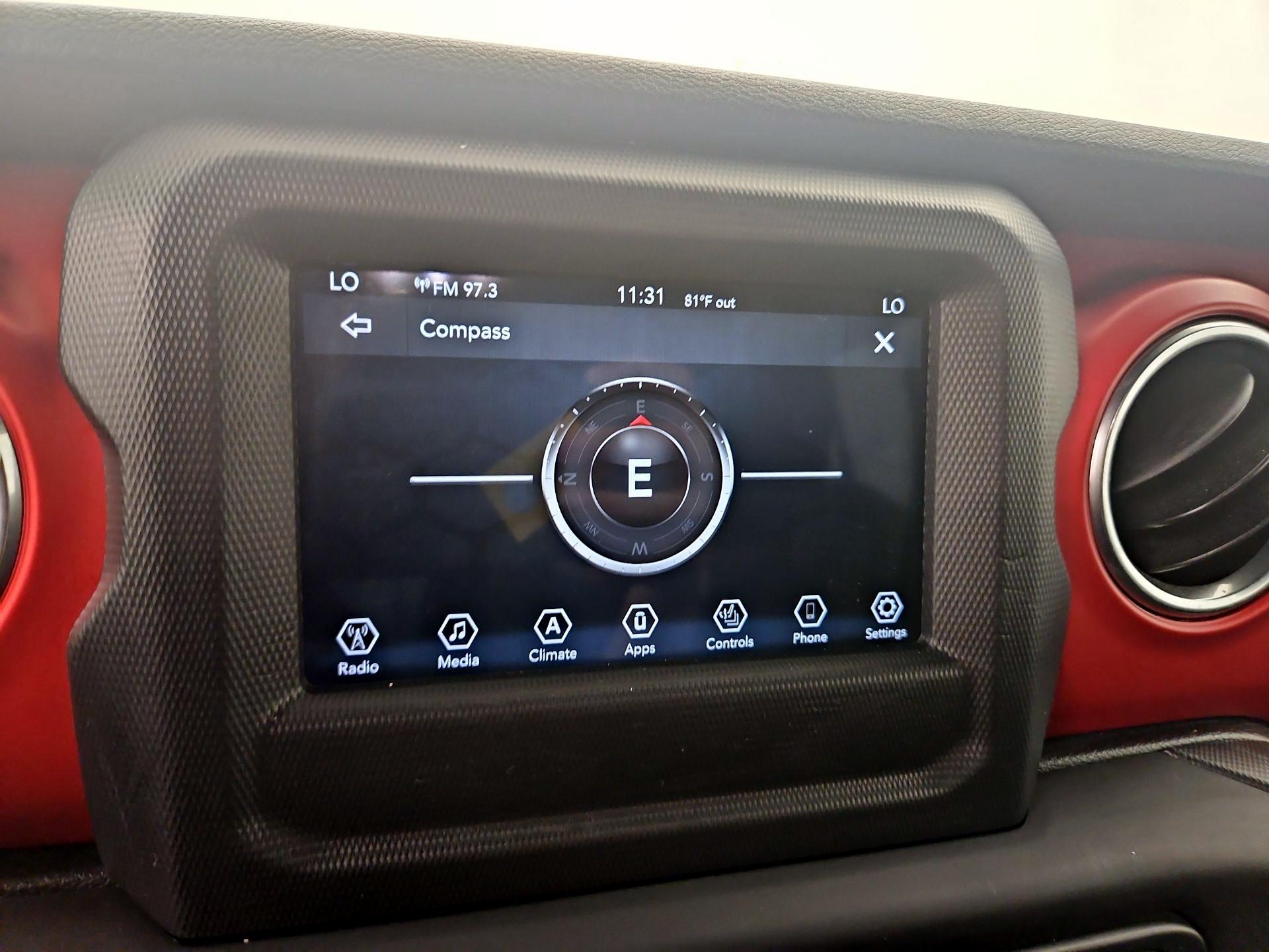 Thumbnail: 2019 Jeep Wrangler - 14