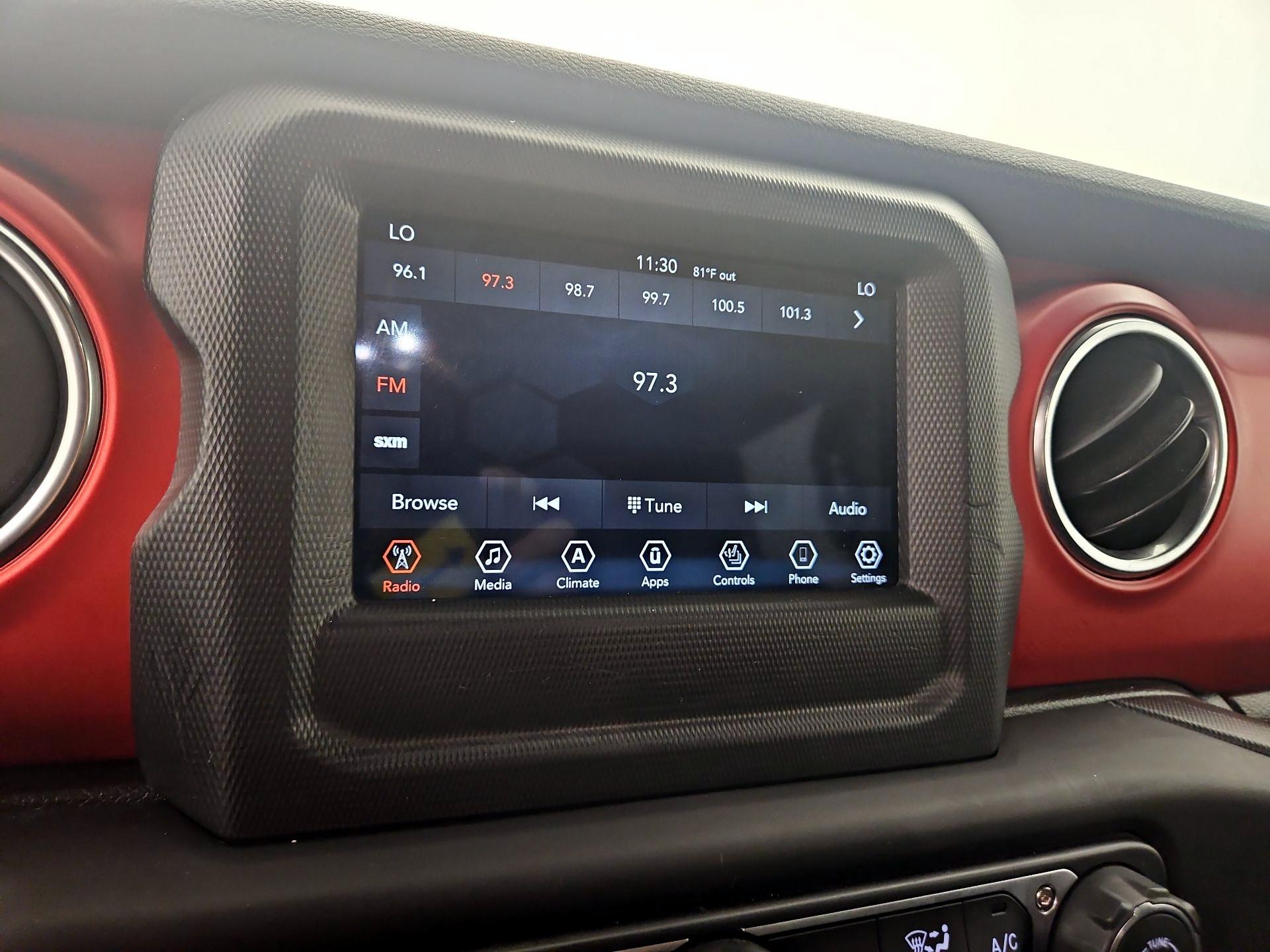 Thumbnail: 2019 Jeep Wrangler - 16