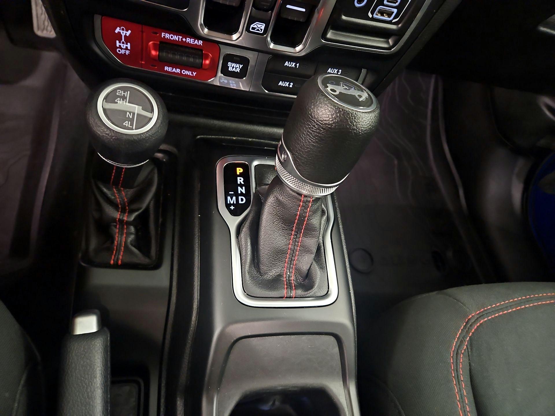 Thumbnail: 2019 Jeep Wrangler - 18