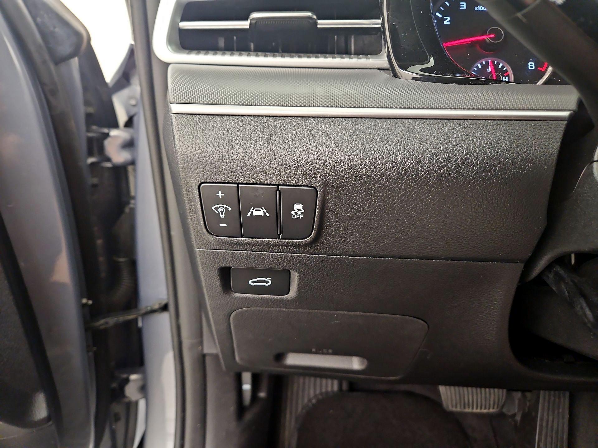 Thumbnail: 2021 Kia K5 - 13