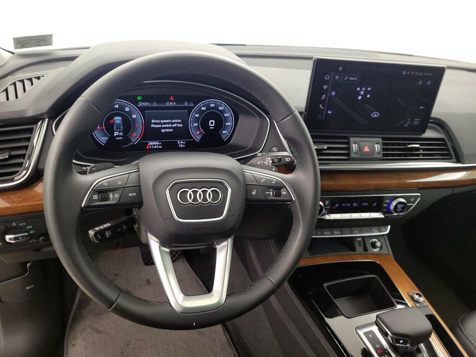 Thumbnail: 2023 Audi Q5 - 10
