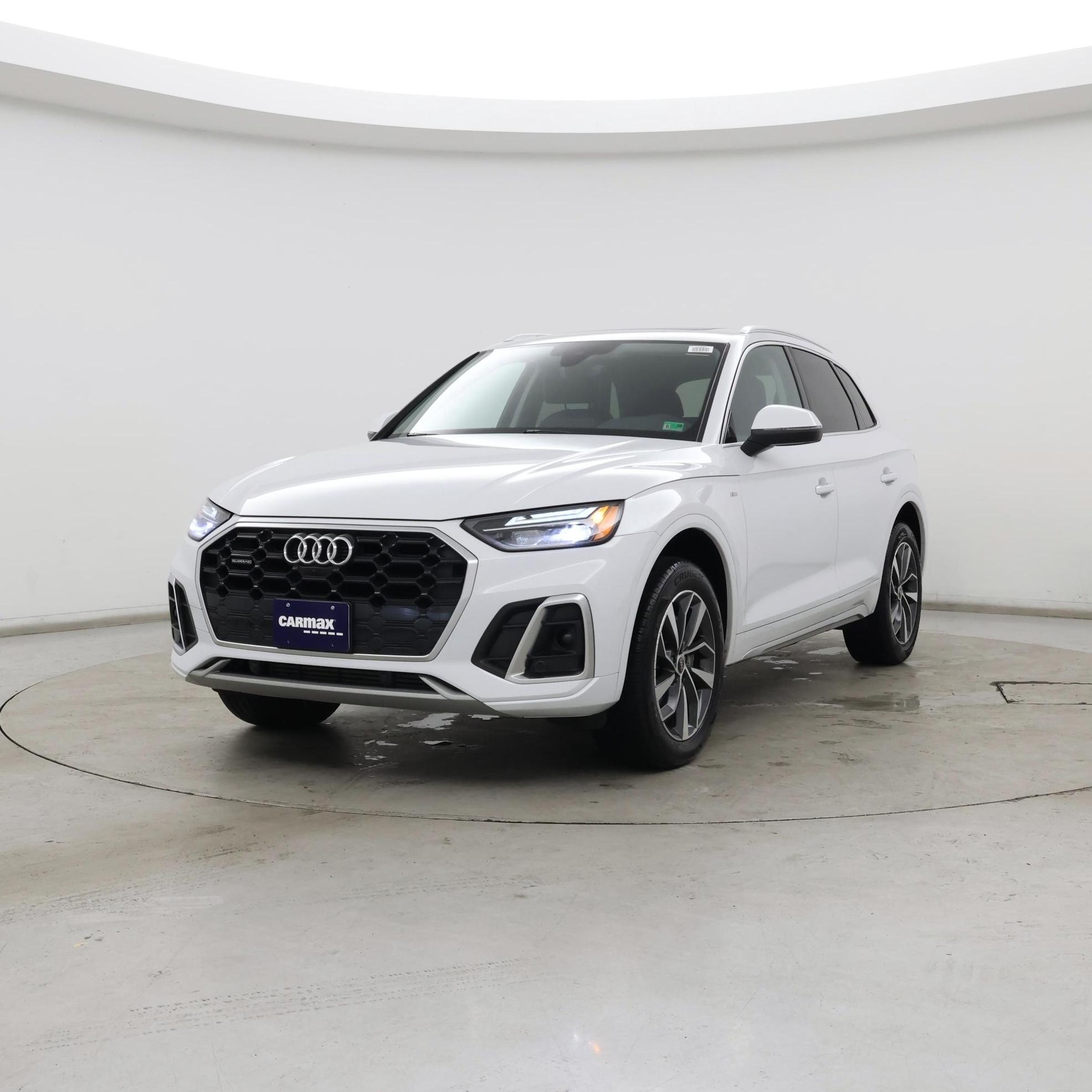 Thumbnail: 2023 Audi Q5 - 4