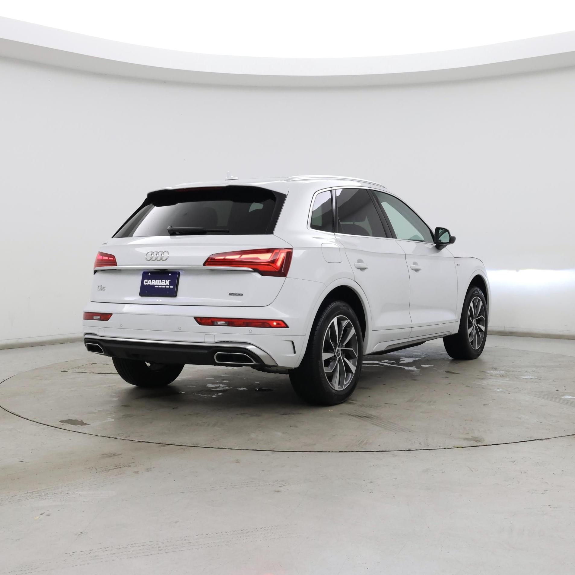 Thumbnail: 2023 Audi Q5 - 8