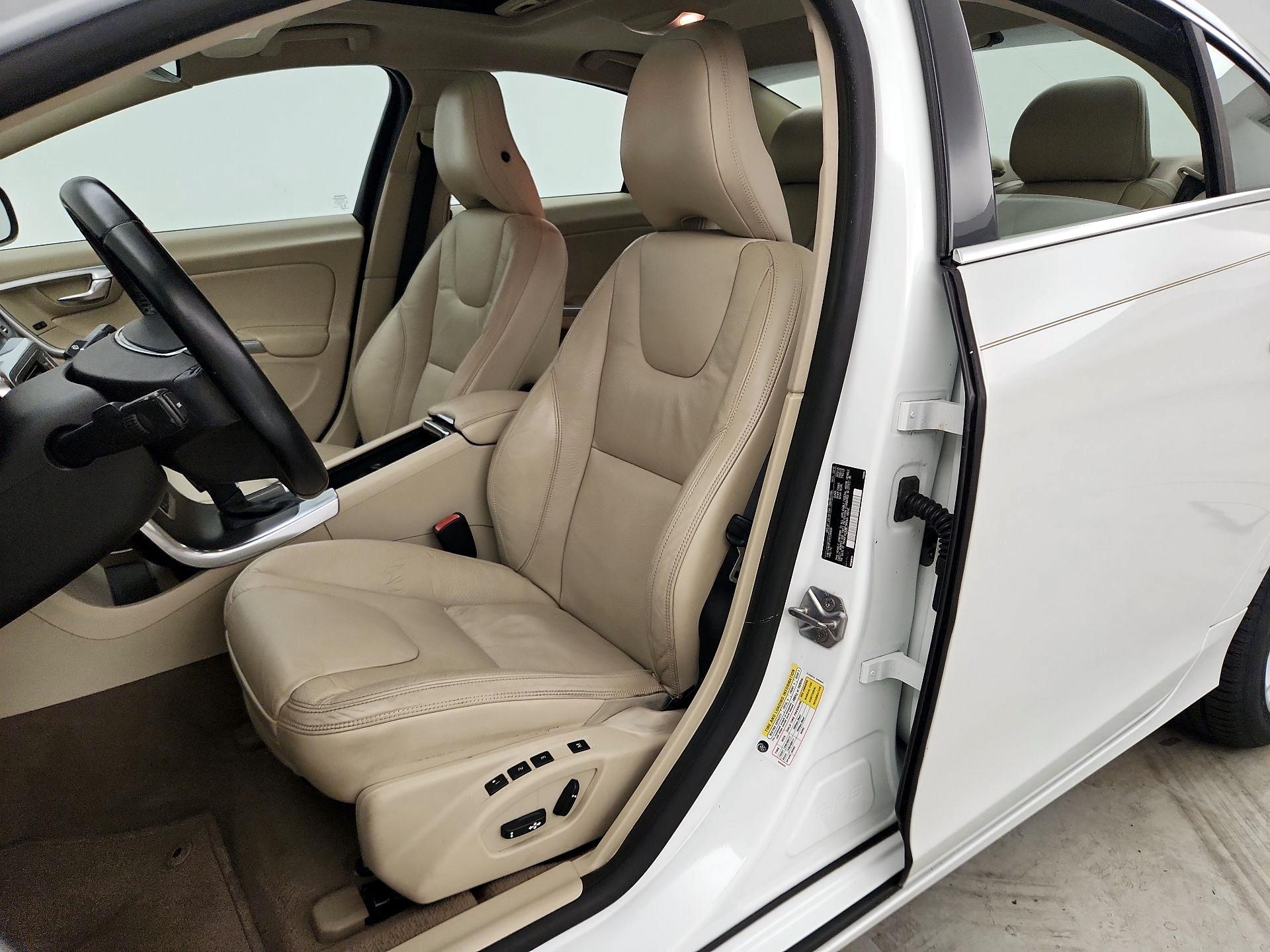 Thumbnail: 2014 Volvo S60 - 11