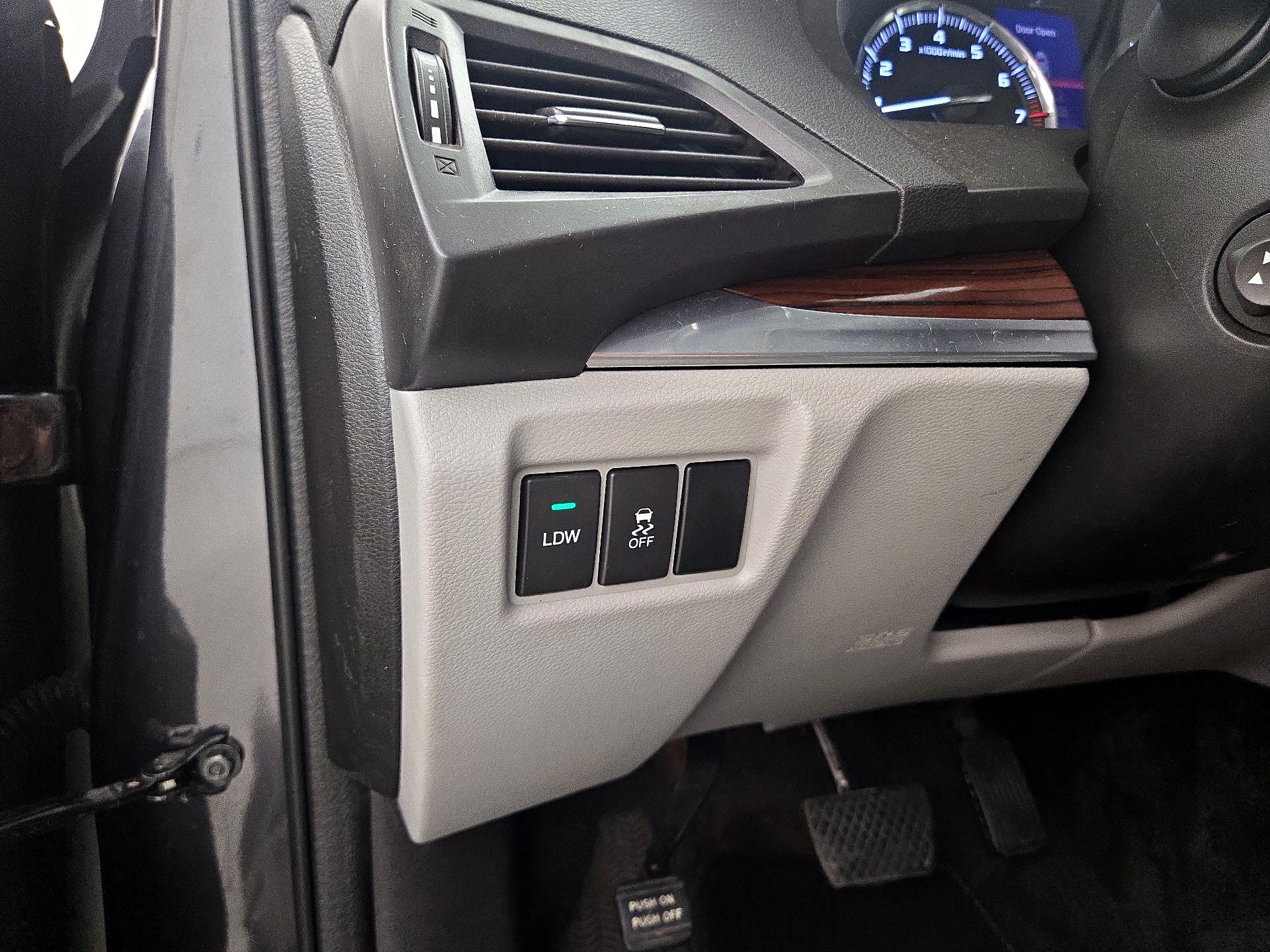 Thumbnail: 2015 Acura MDX - 13