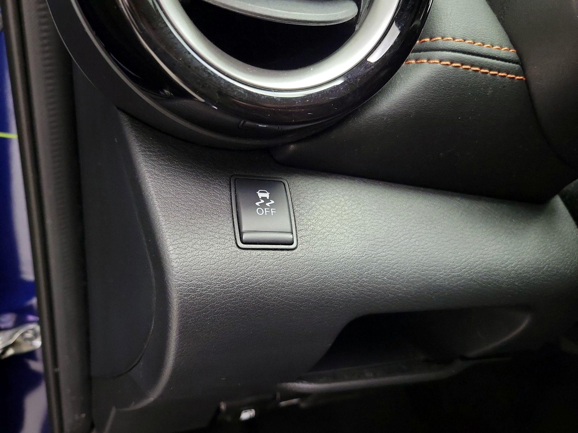 Thumbnail: 2018 Nissan Kicks - 13