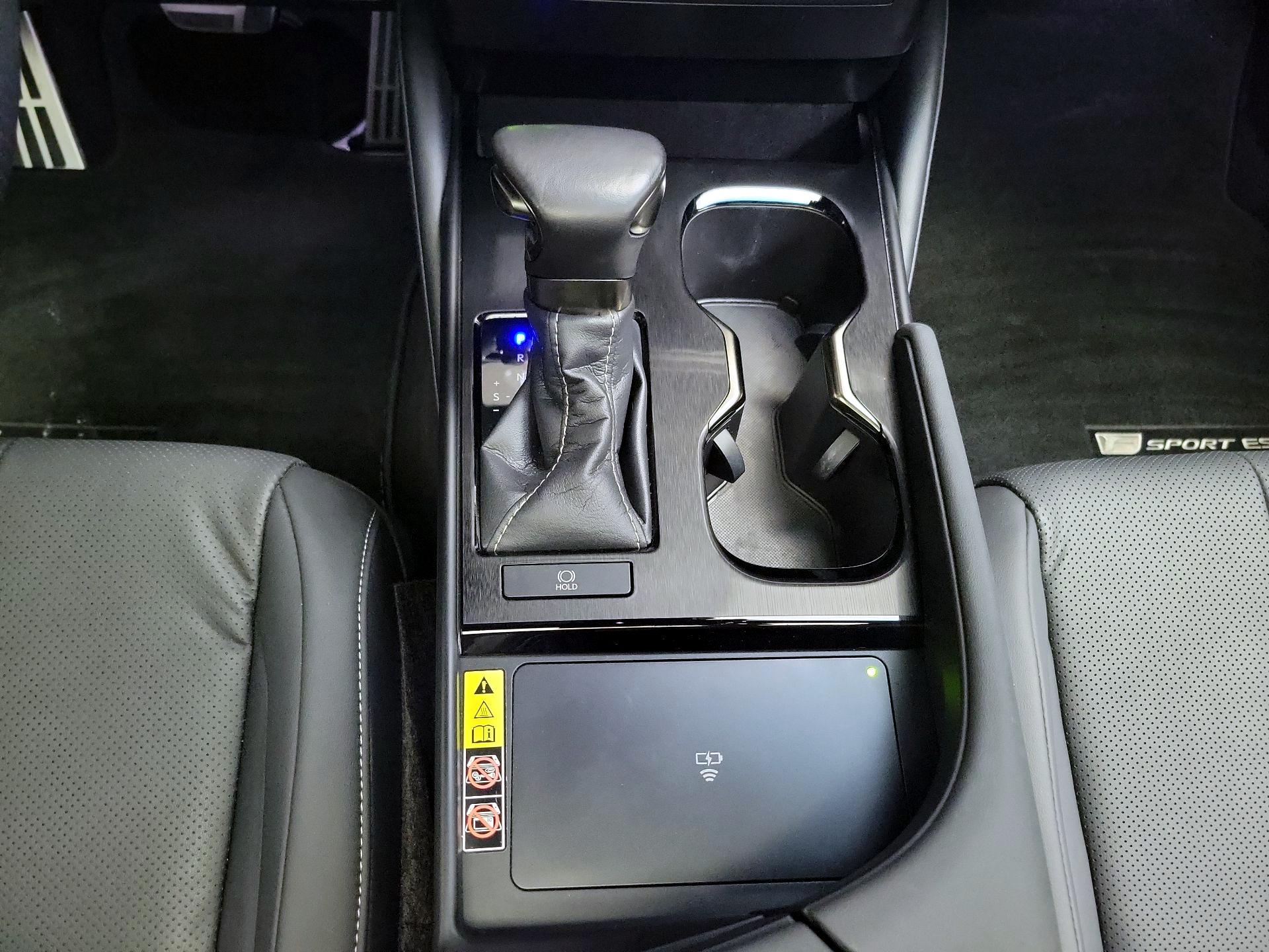 Thumbnail: 2023 Lexus ES - 17