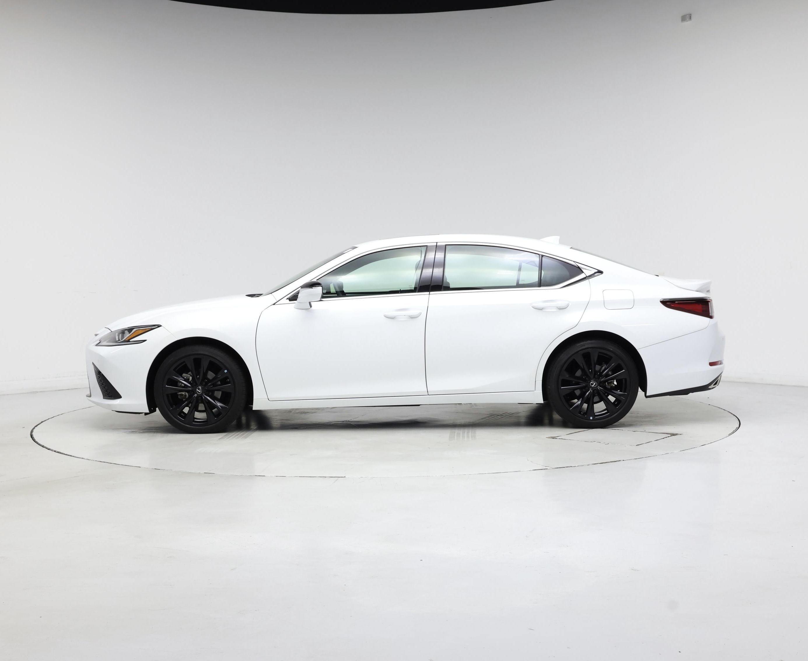 Thumbnail: 2023 Lexus ES - 3