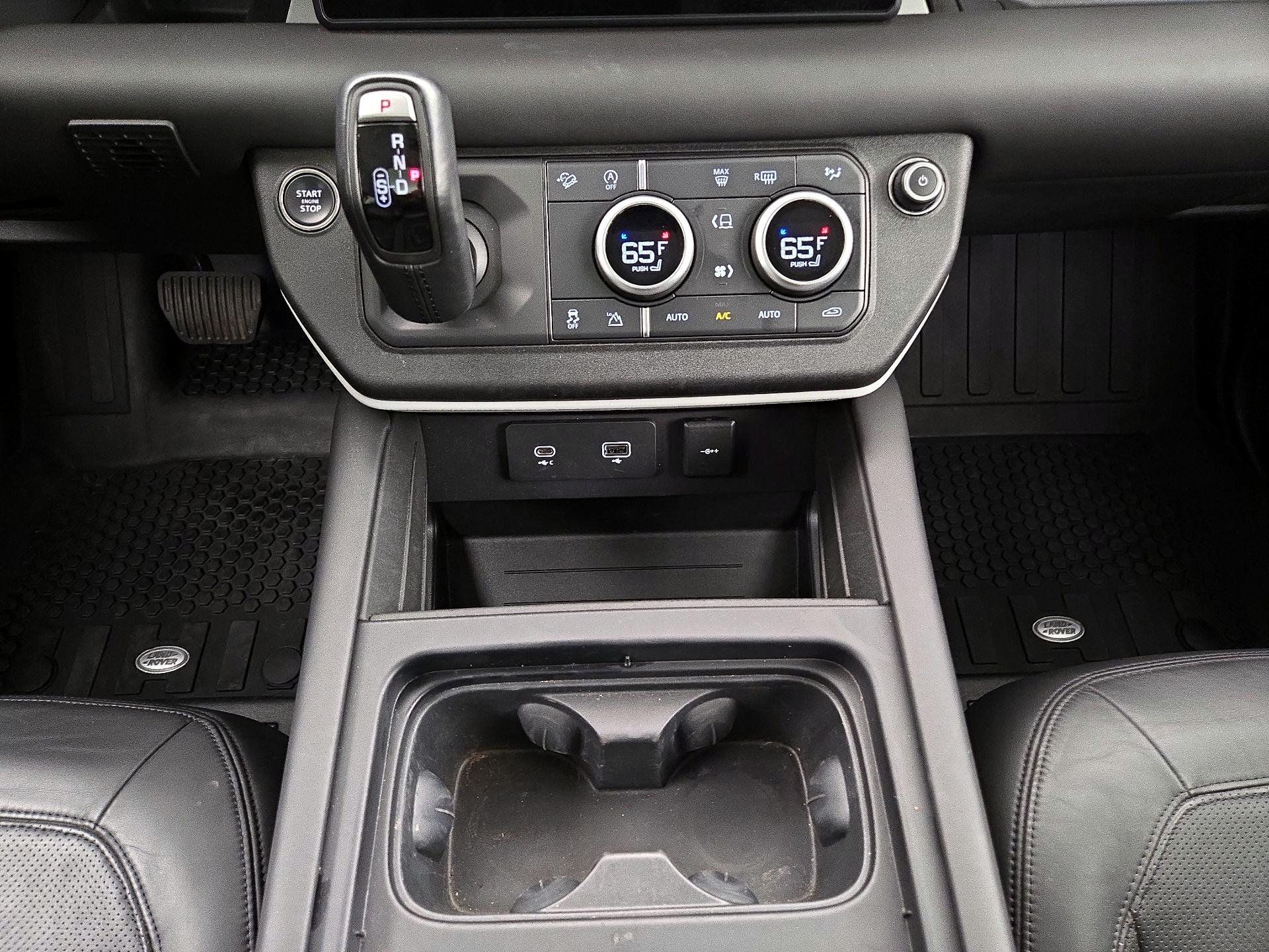Thumbnail: 2023 Land Rover Defender - 18