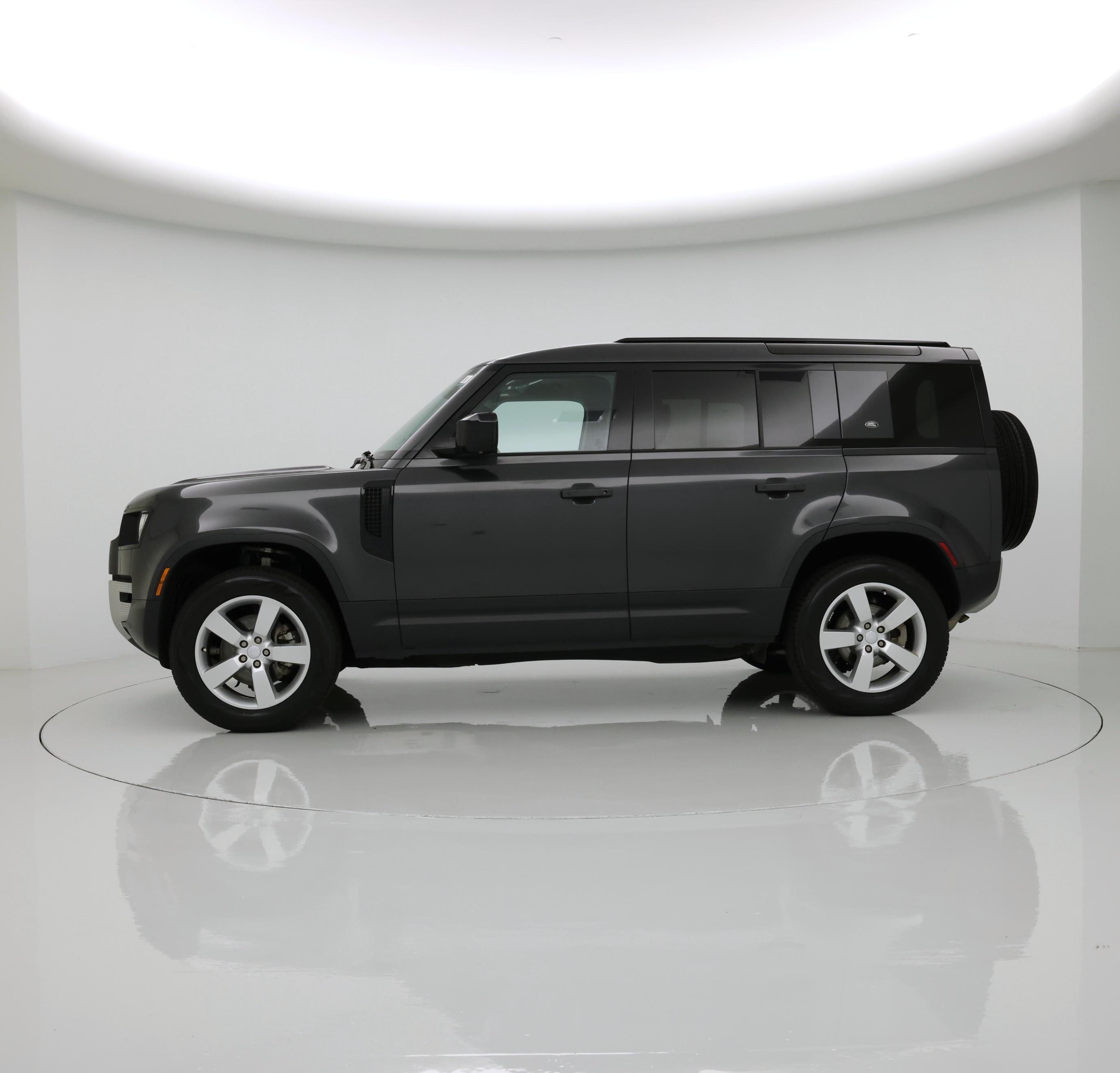 Thumbnail: 2023 Land Rover Defender - 3