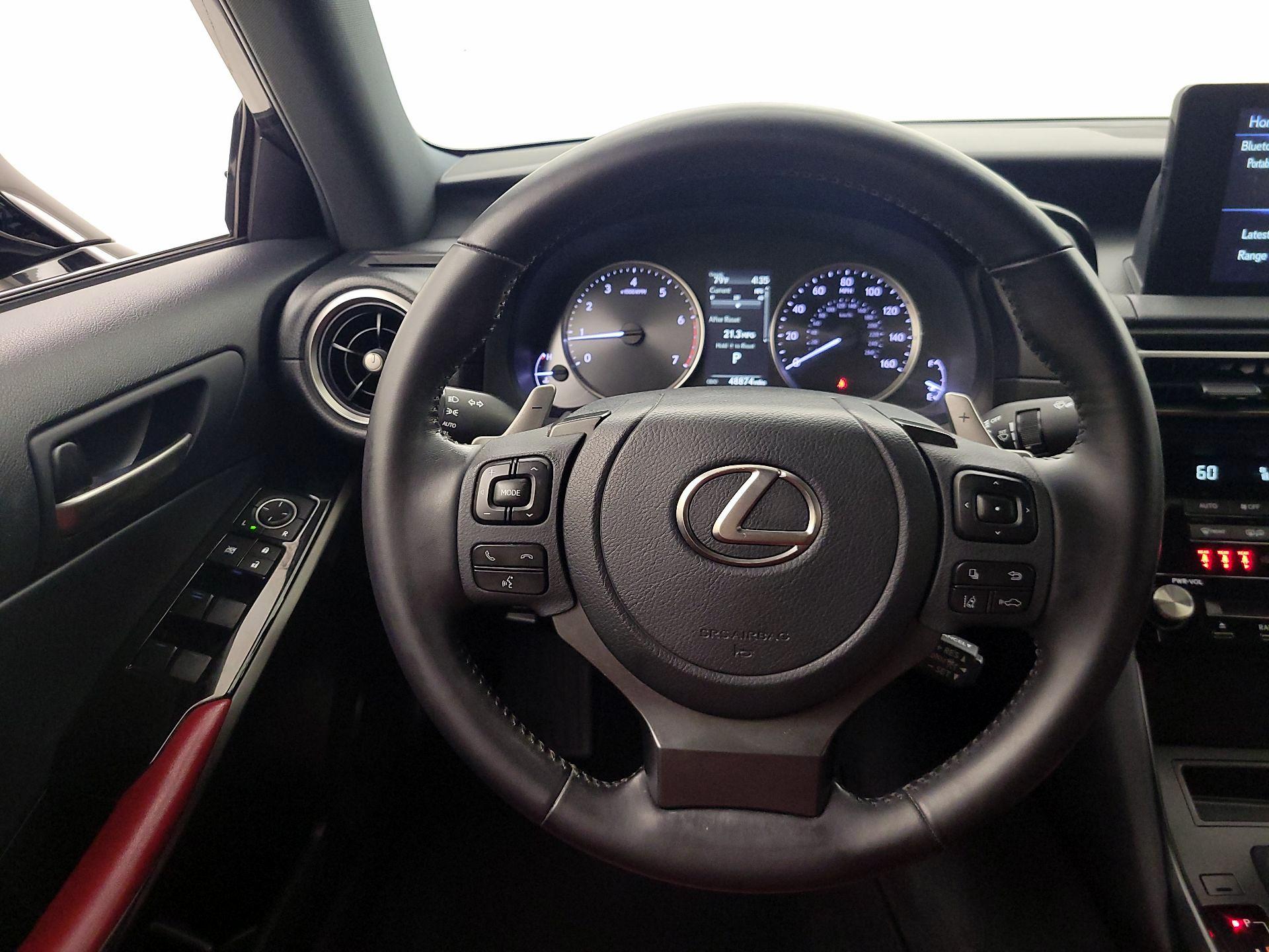 Thumbnail: 2022 Lexus IS - 10