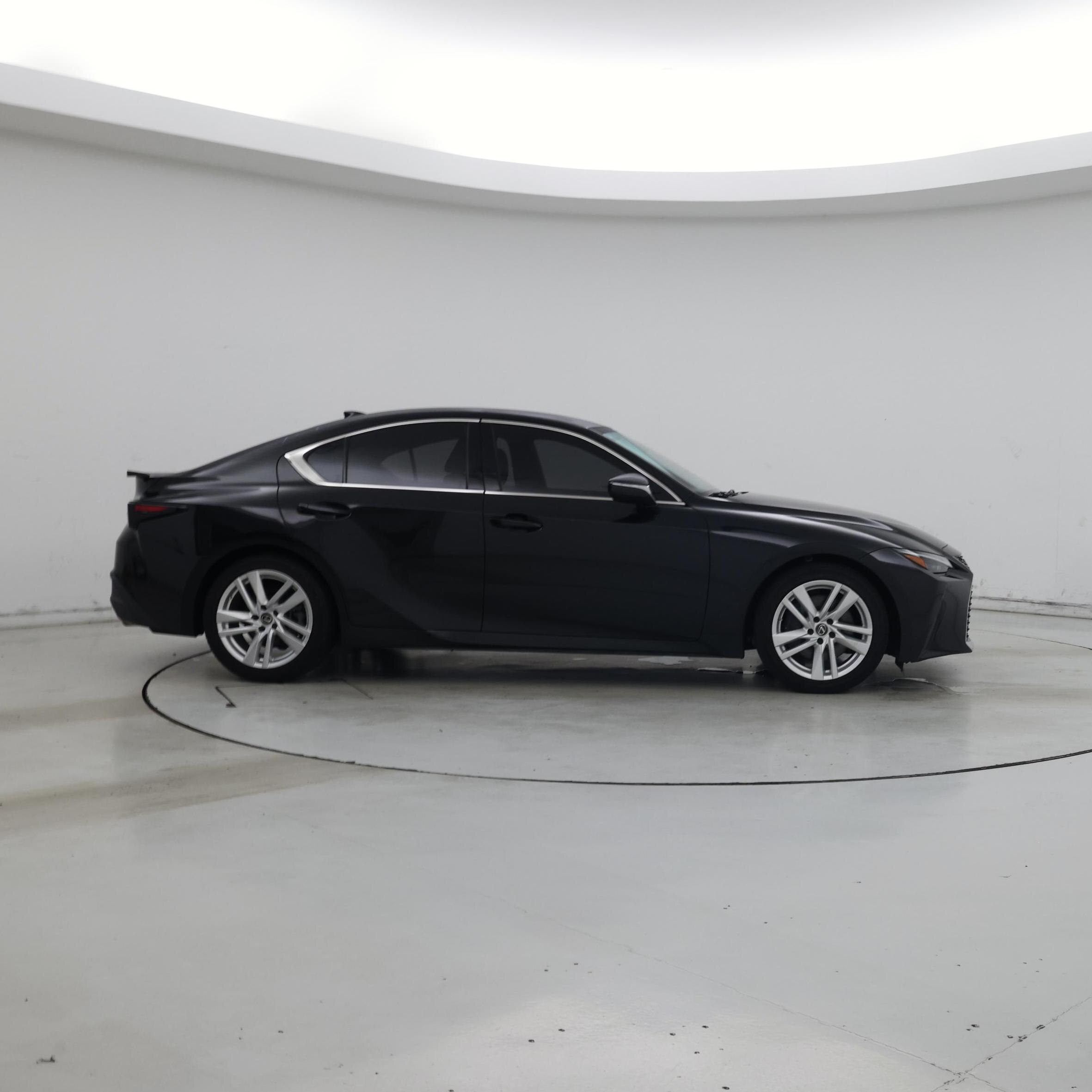 Thumbnail: 2022 Lexus IS - 7
