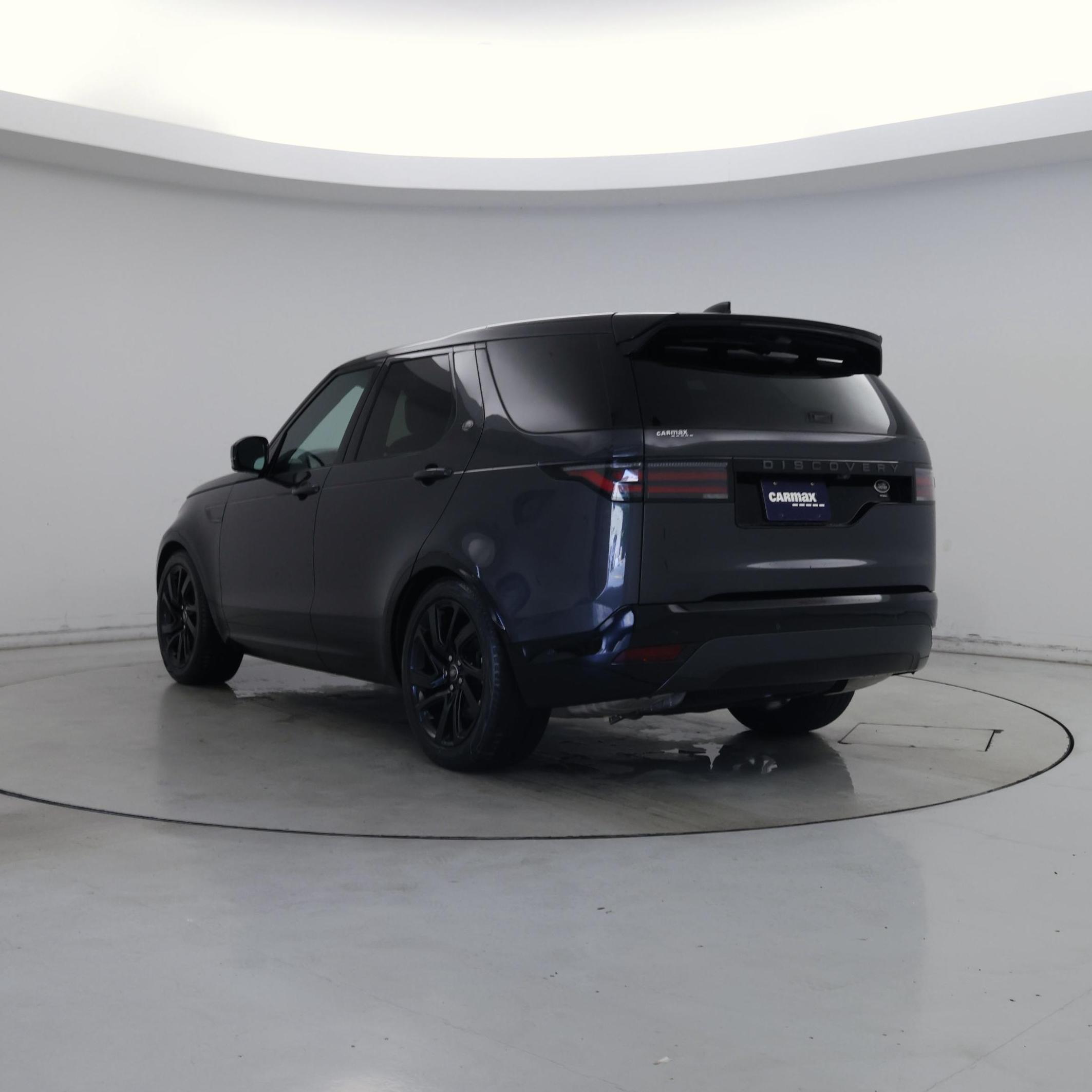 Thumbnail: 2023 Land Rover Discovery - 2