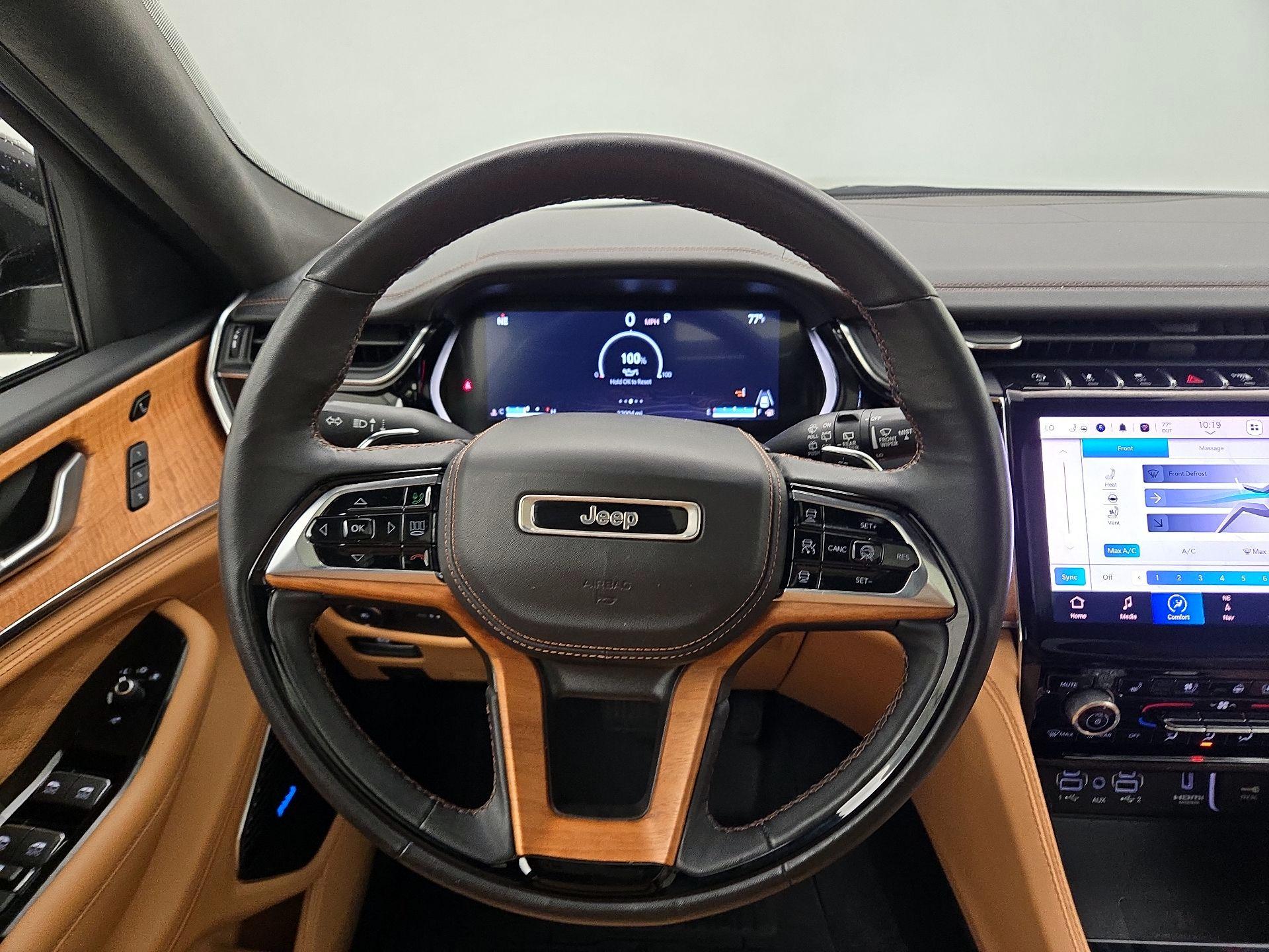 Thumbnail: 2022 Jeep Grand Cherokee - 10
