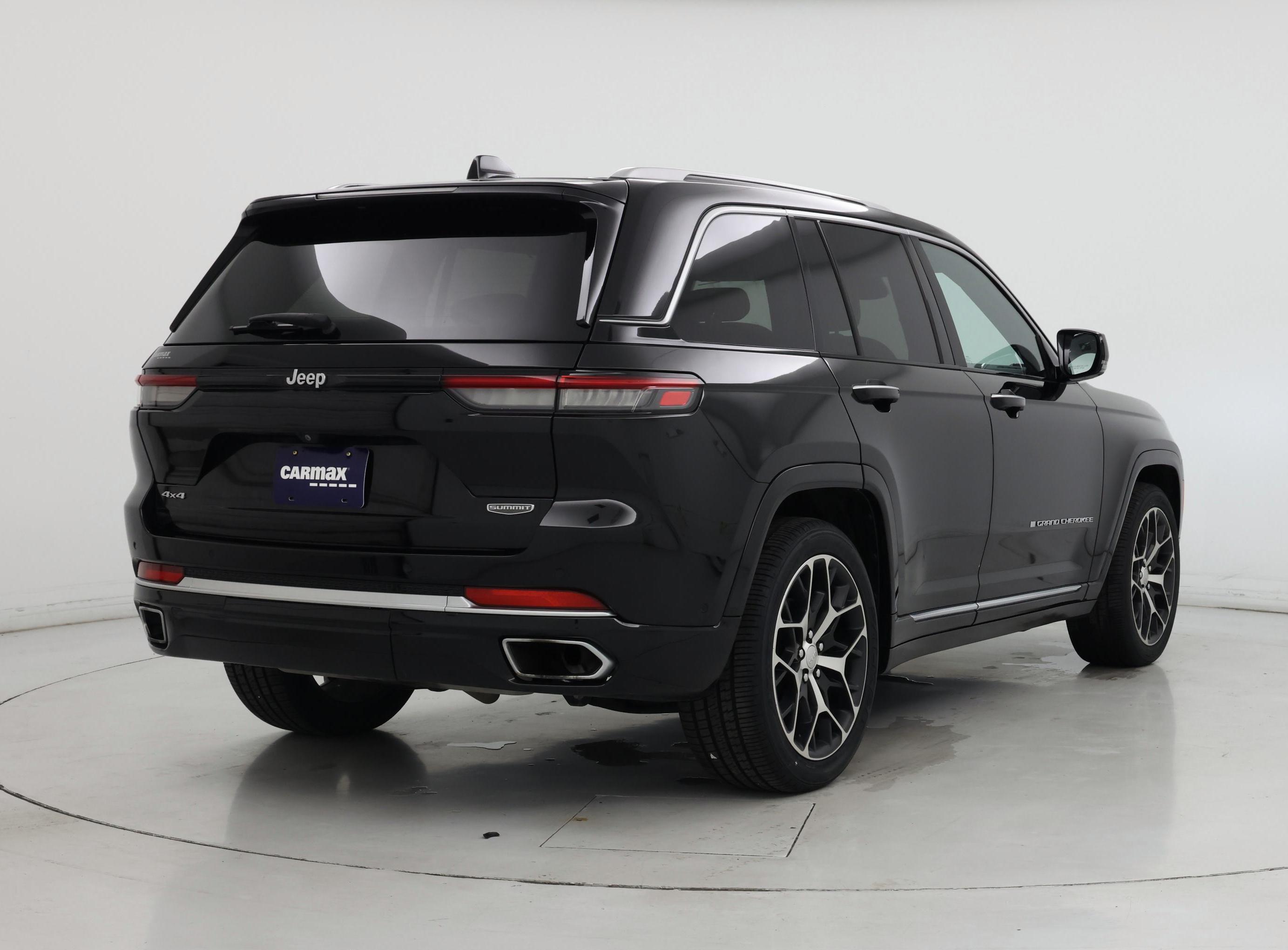 Thumbnail: 2022 Jeep Grand Cherokee - 8