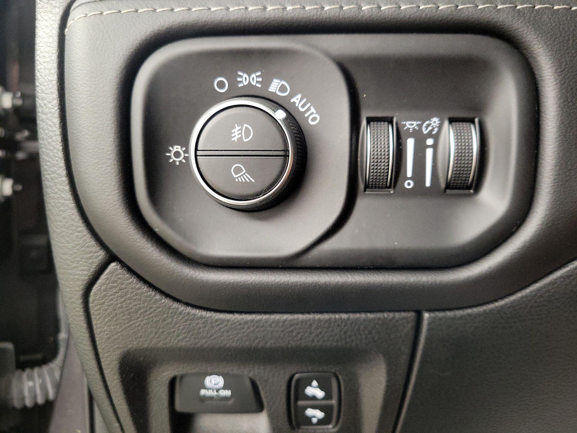 Thumbnail: 2021 RAM 1500 - 13