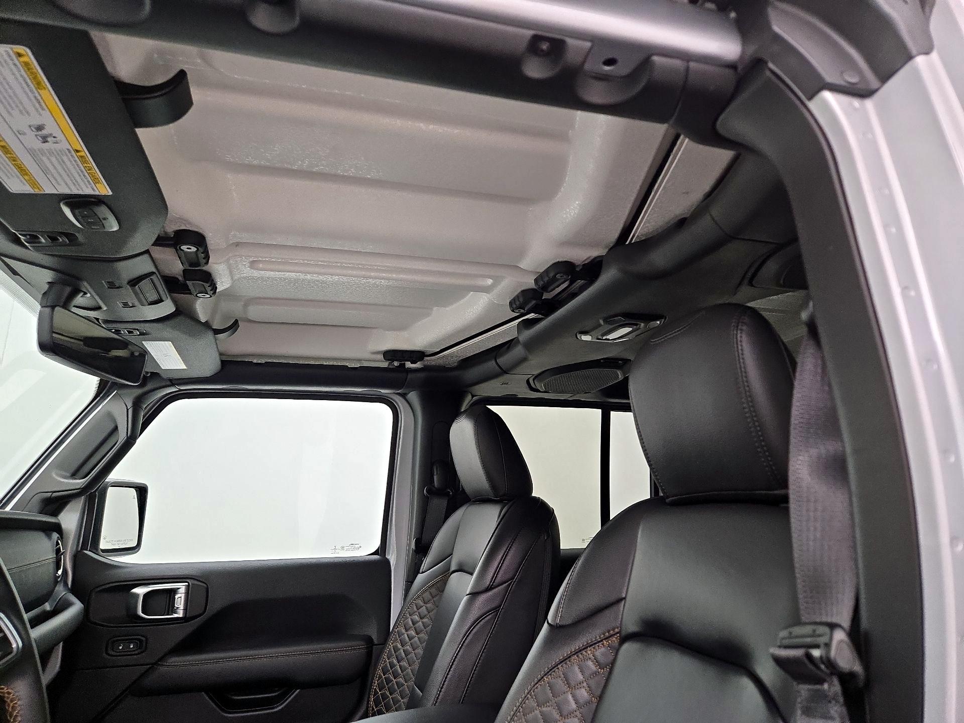 Thumbnail: 2022 Jeep Wrangler - 20
