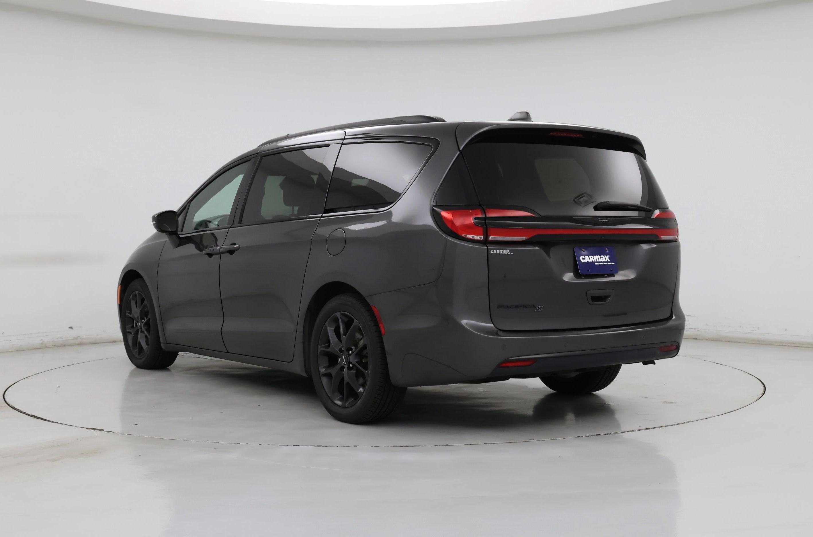 Thumbnail: 2021 Chrysler Pacifica - 2