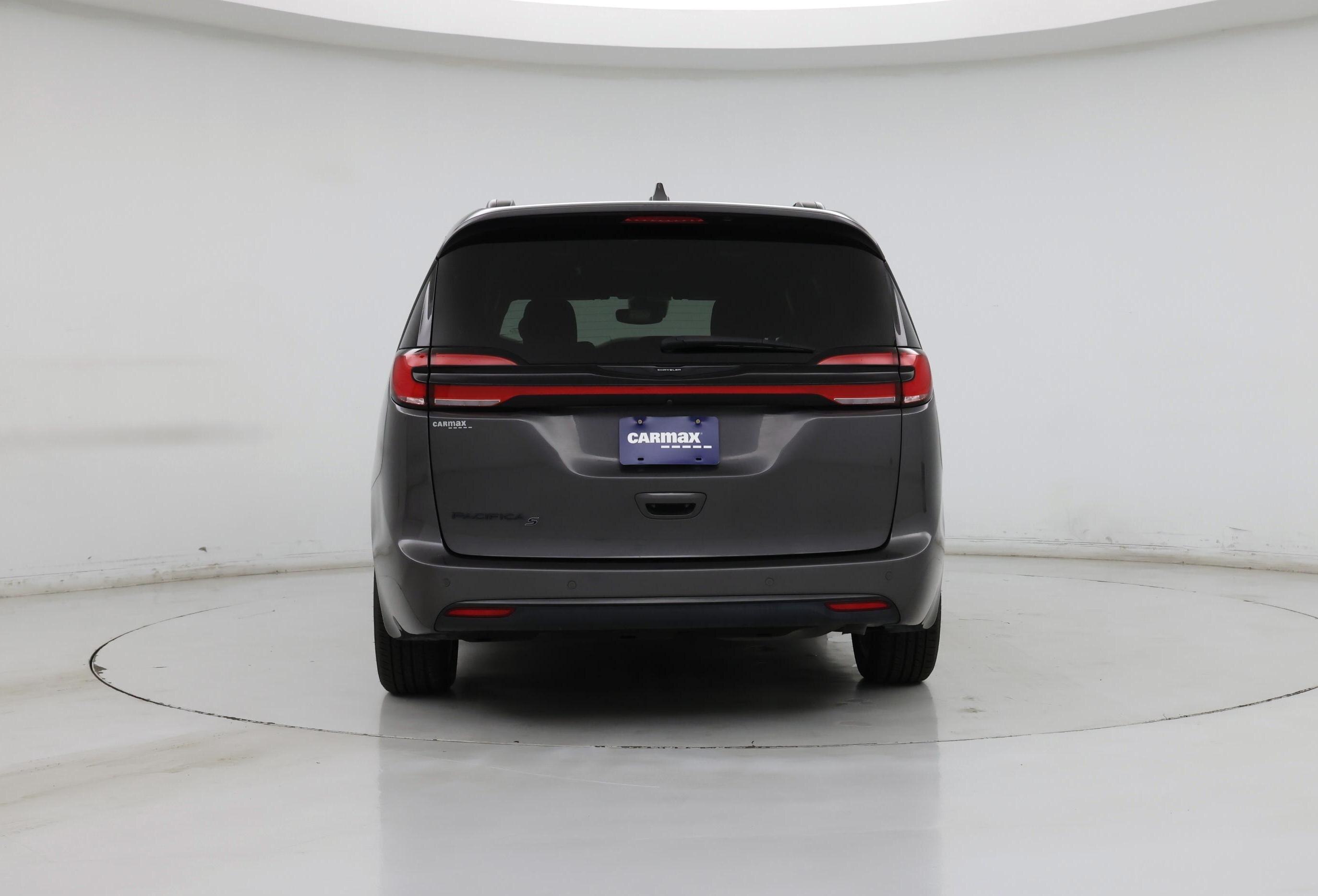 Thumbnail: 2021 Chrysler Pacifica - 6