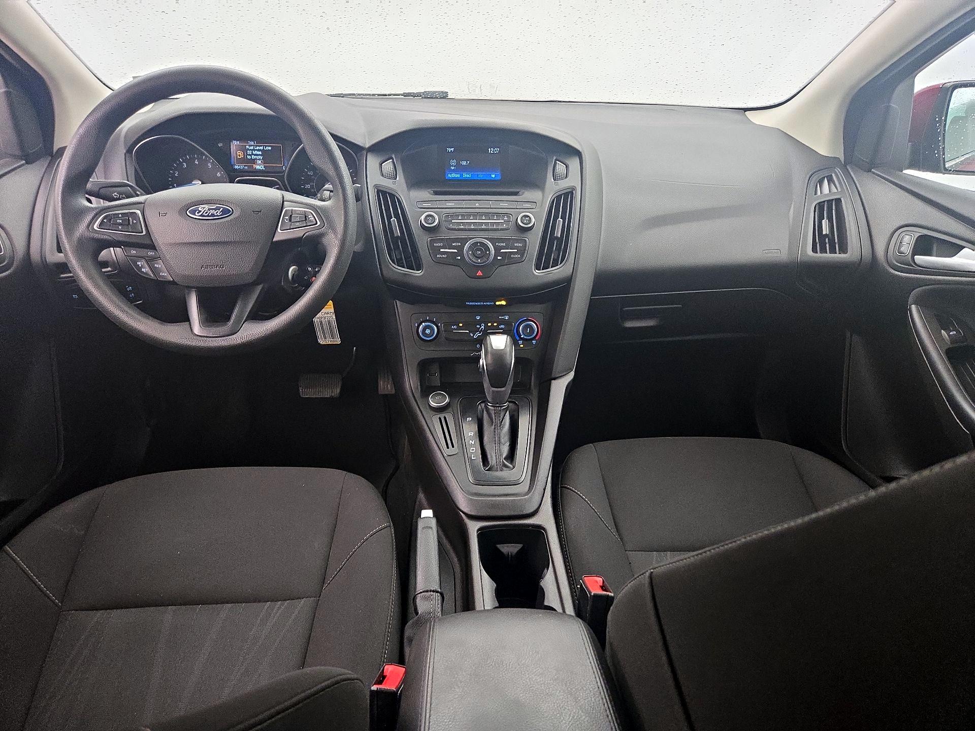 Thumbnail: 2016 Ford Focus - 9