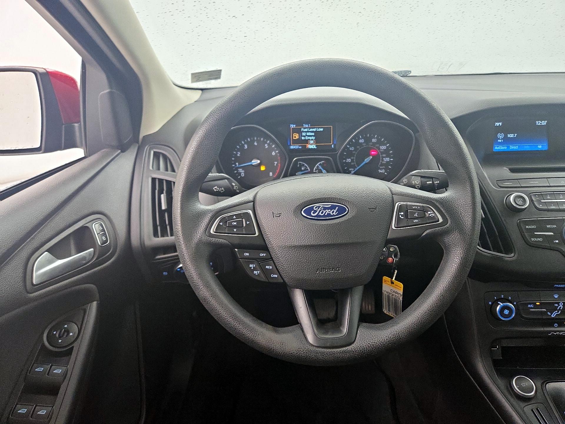 Thumbnail: 2016 Ford Focus - 10