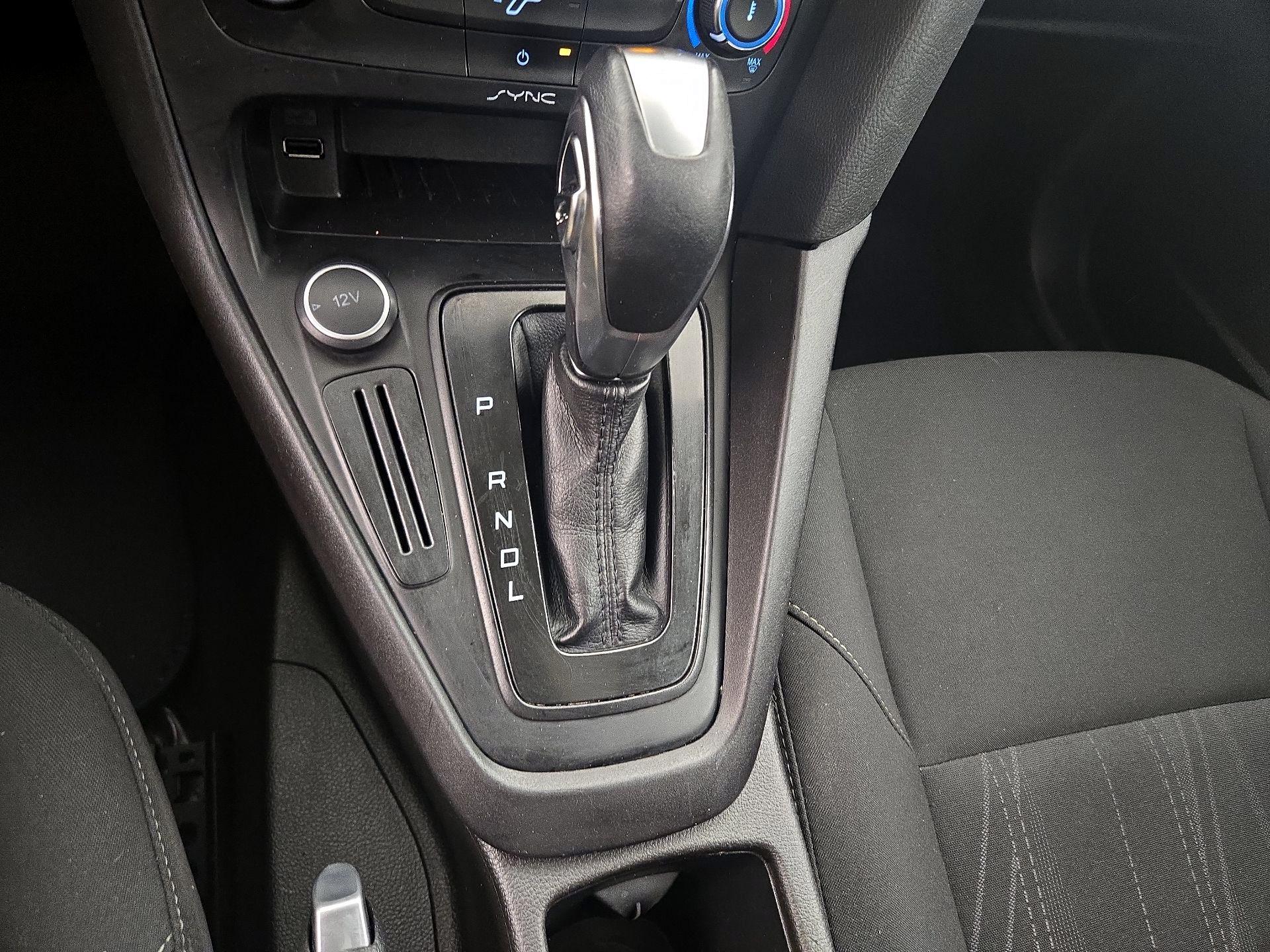 Thumbnail: 2016 Ford Focus - 17