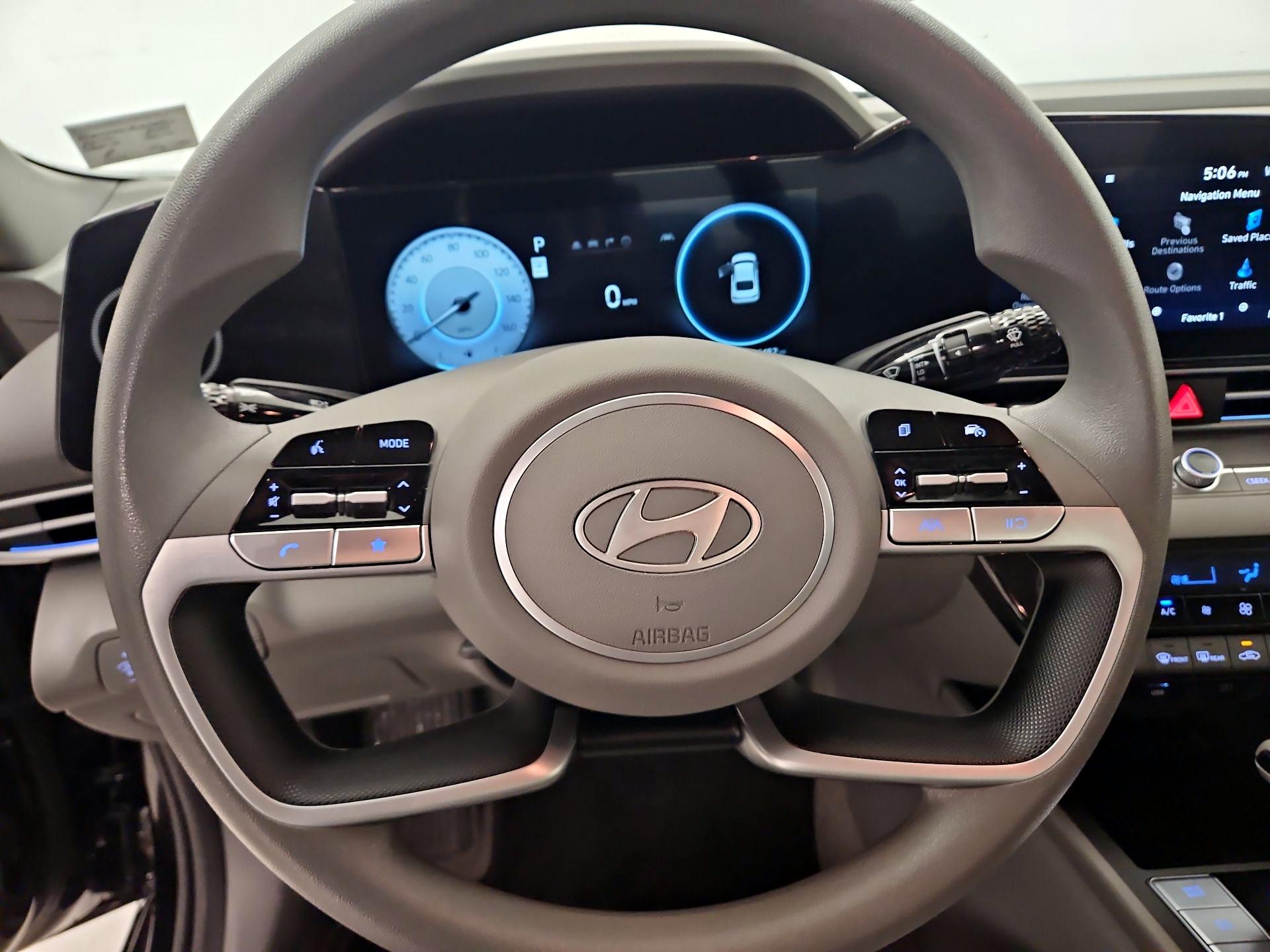 Thumbnail: 2024 Hyundai Elantra - 10