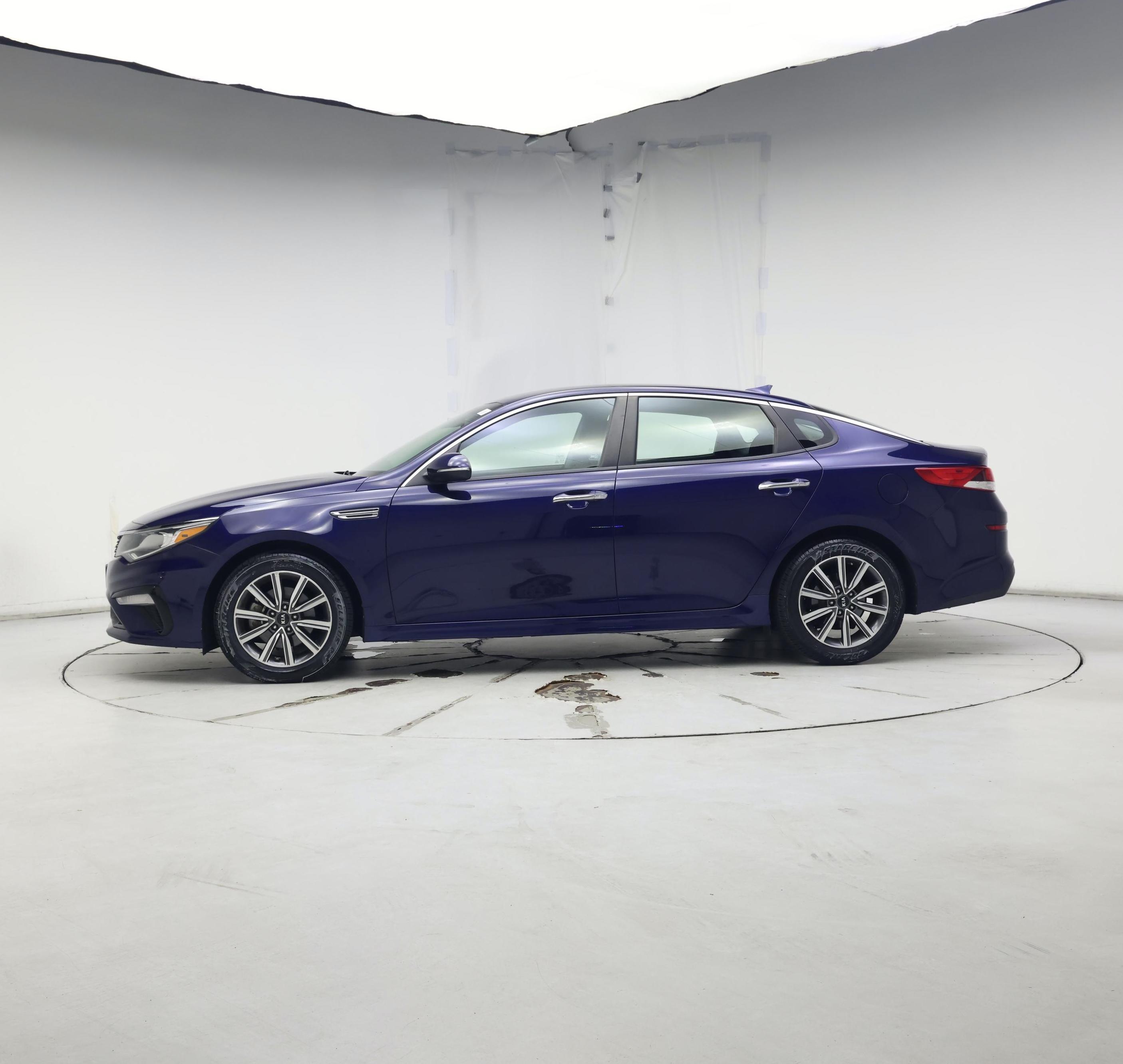 Thumbnail: 2019 Kia Optima - 3