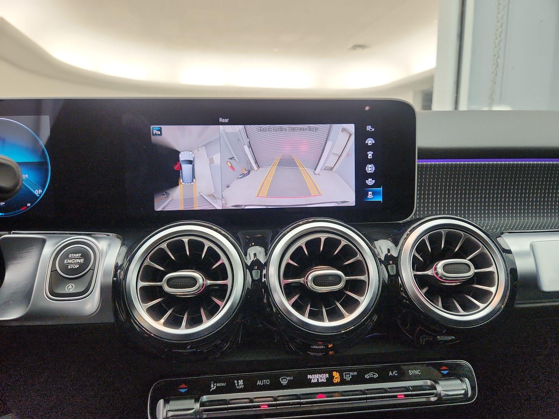Thumbnail: 2021 Mercedes-Benz GLB - 14