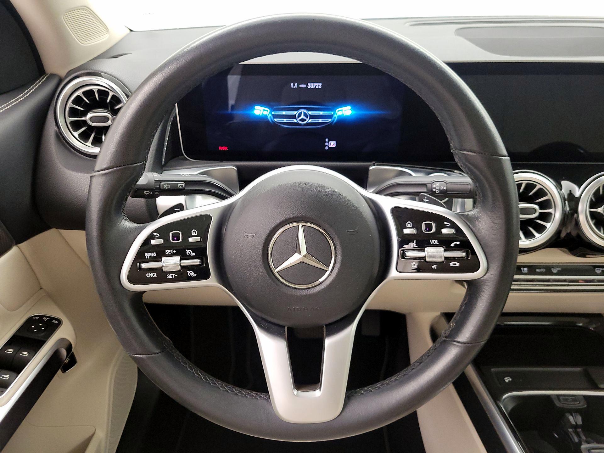 Thumbnail: 2021 Mercedes-Benz GLB - 10