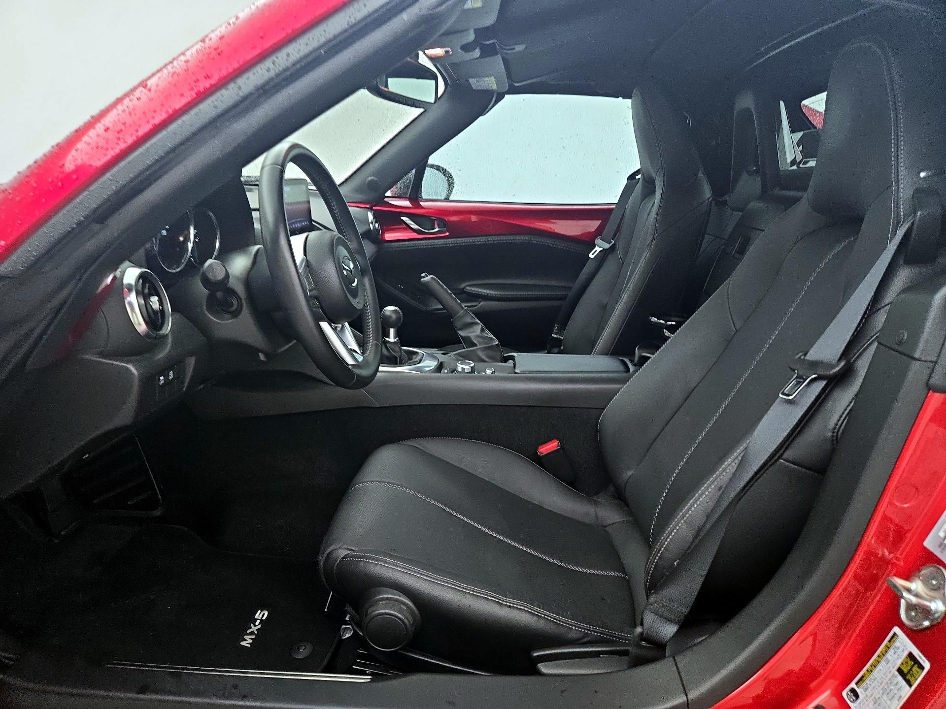 Thumbnail: 2020 Mazda MX-5 Miata - 11